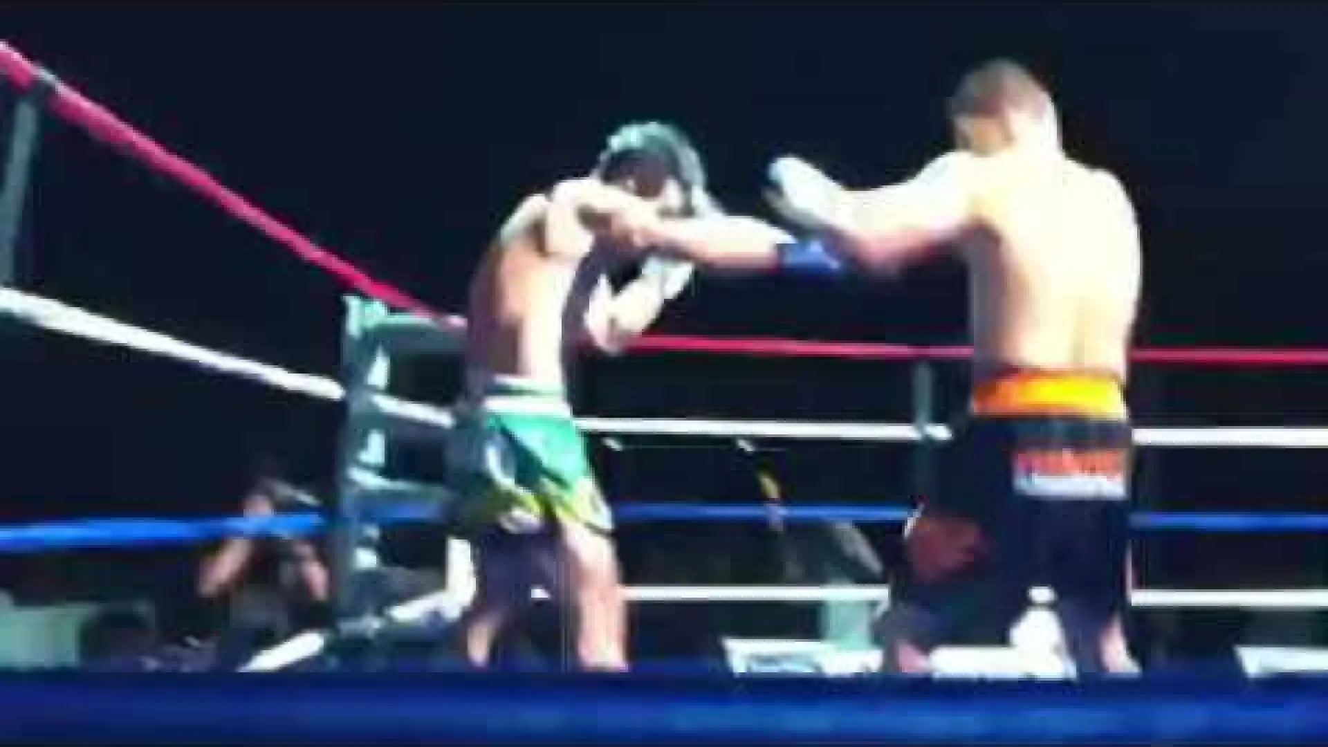 Ekapop Sor Klinmee vs Albert Kraus (Fight Video)