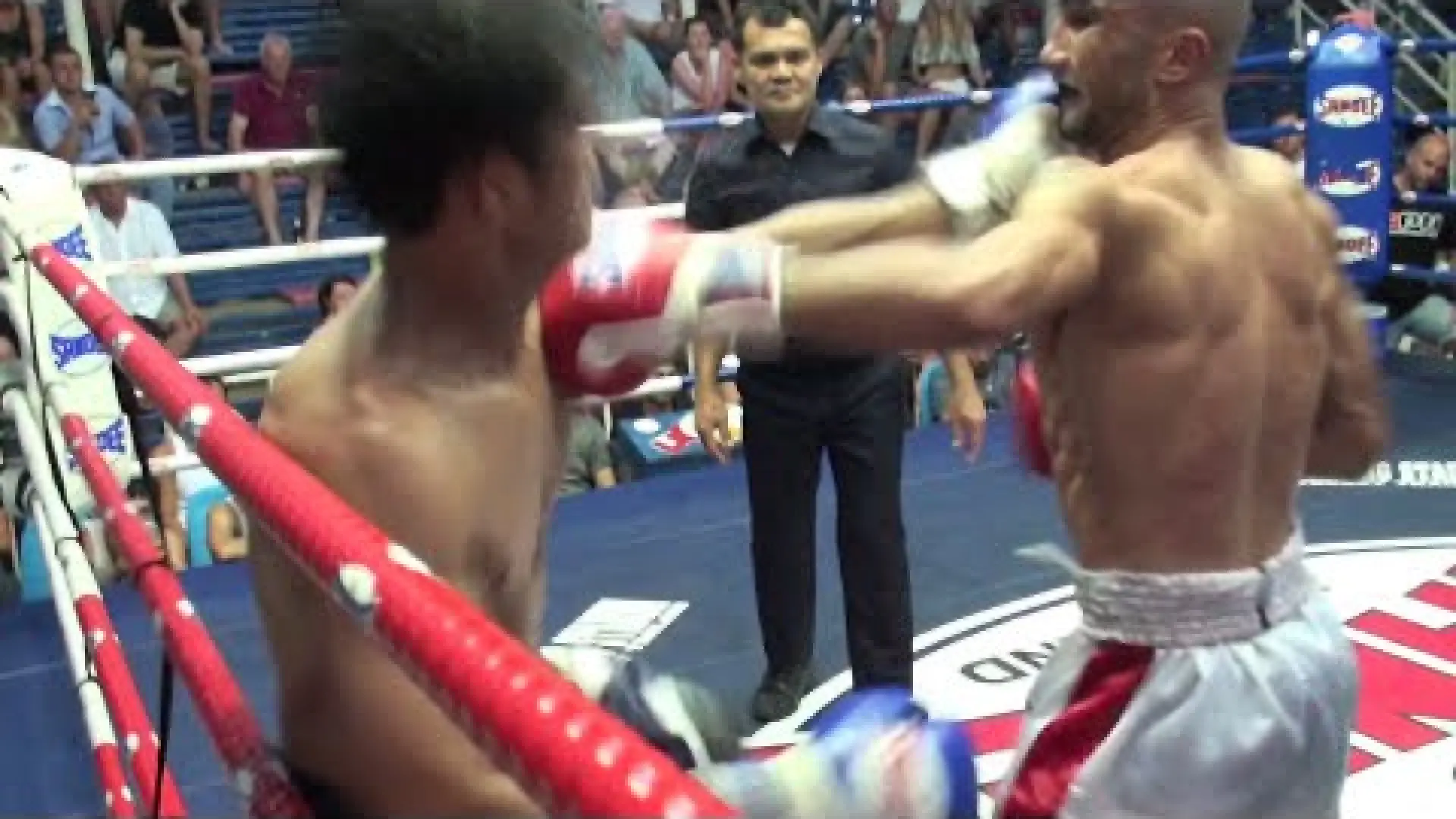 Anvar Boynazarov vs Sakultong Sitpantong (Fight Video)