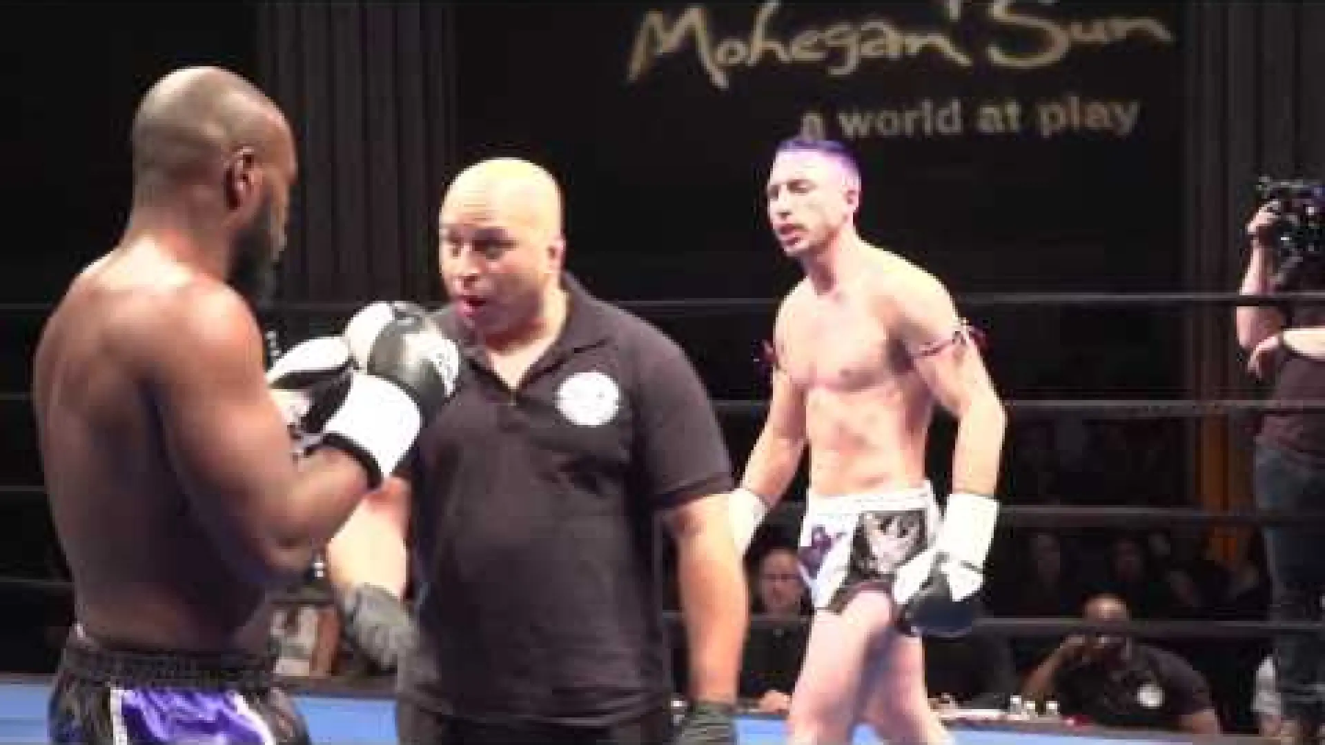 Justin Greskiewicz vs Chris Lukusa (Fight Video)