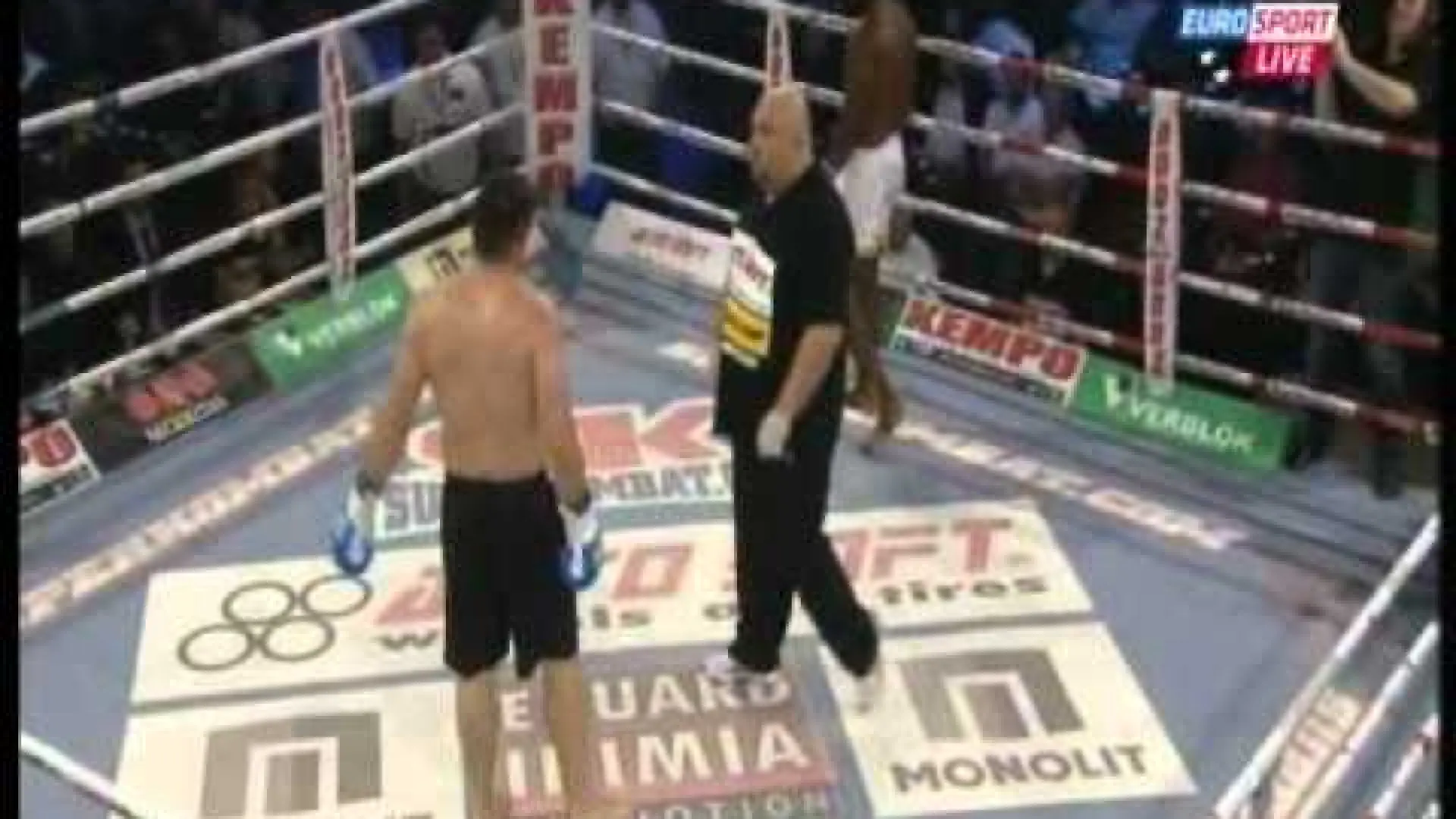 Wendell Roche vs Erhan Deniz (Fight Video)