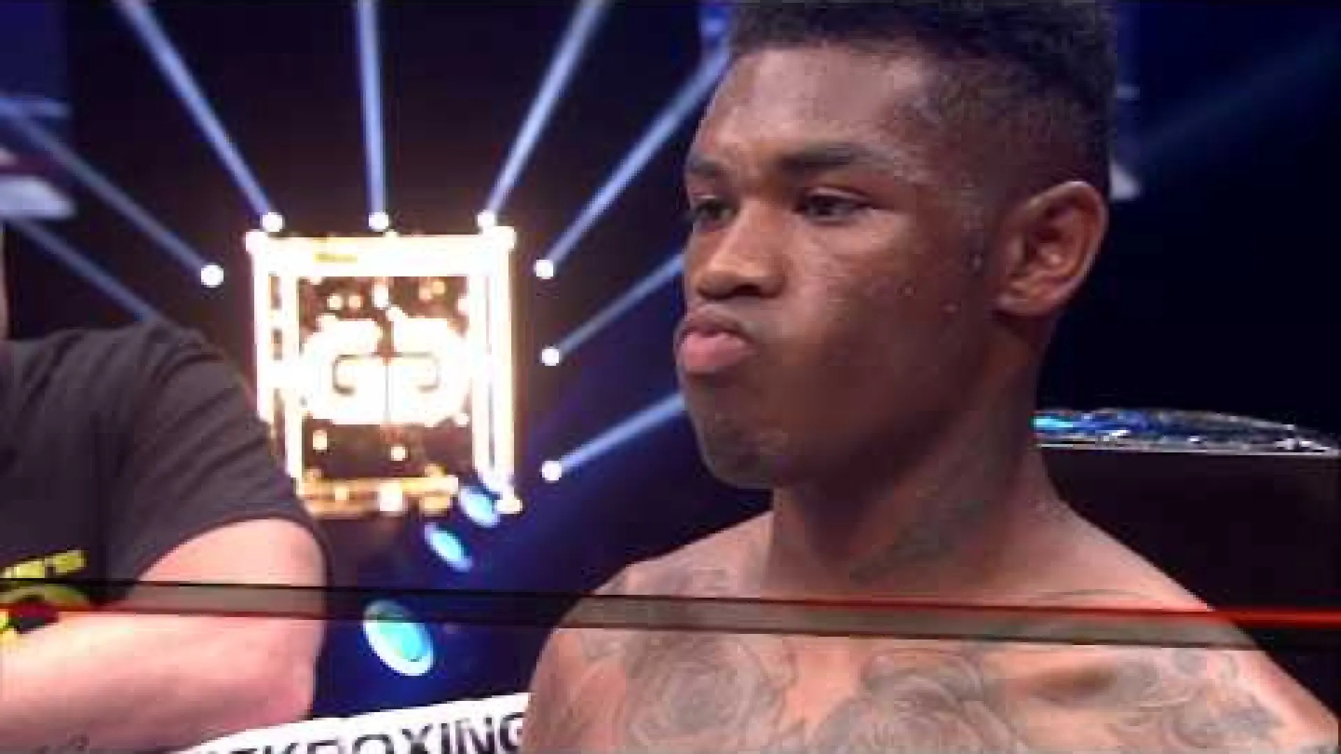 Niclas Larsen vs Massaro Glunder (Fight Video)