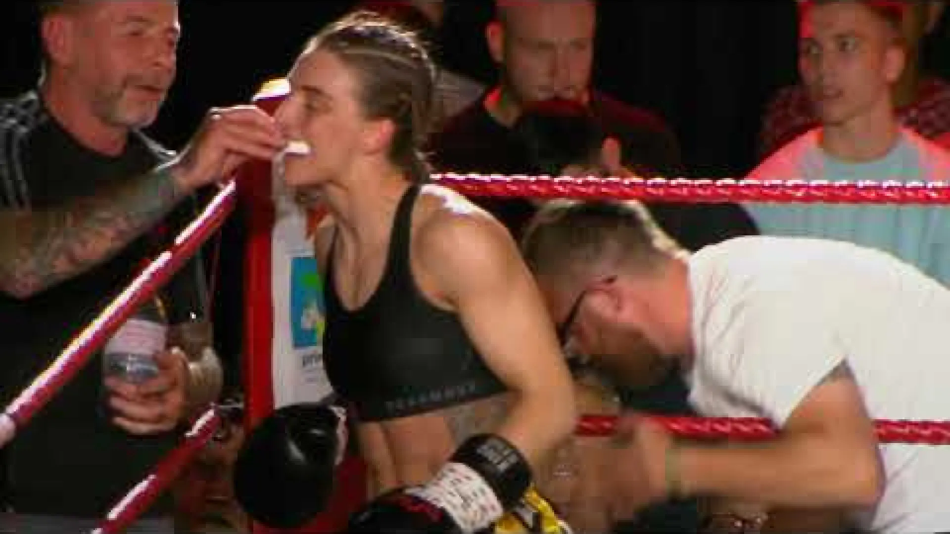 Lara Fernandez vs Amy Pirnie (Fight Video)