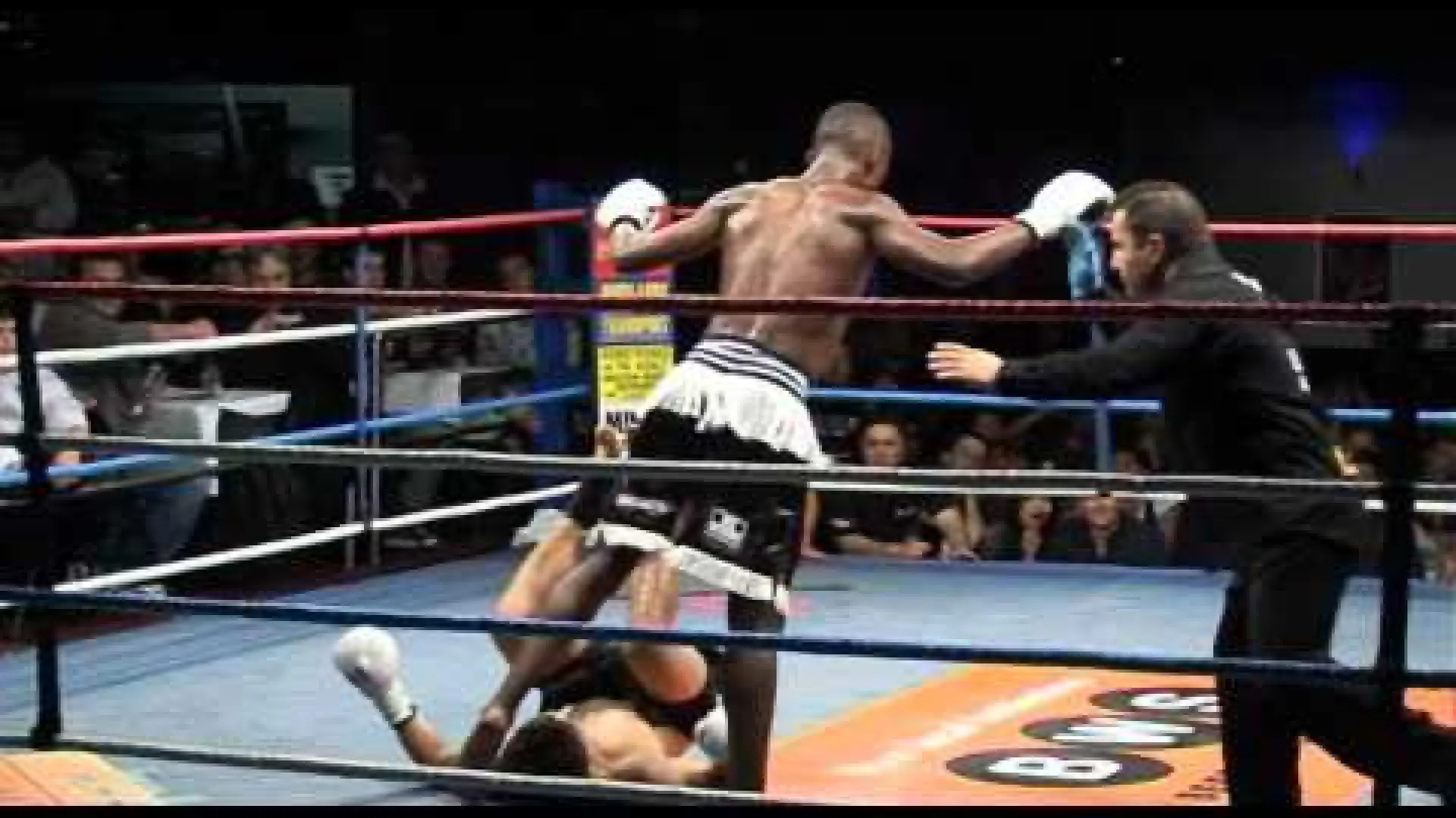 Israel Adesanya vs Tim Atonio (Fight Video)