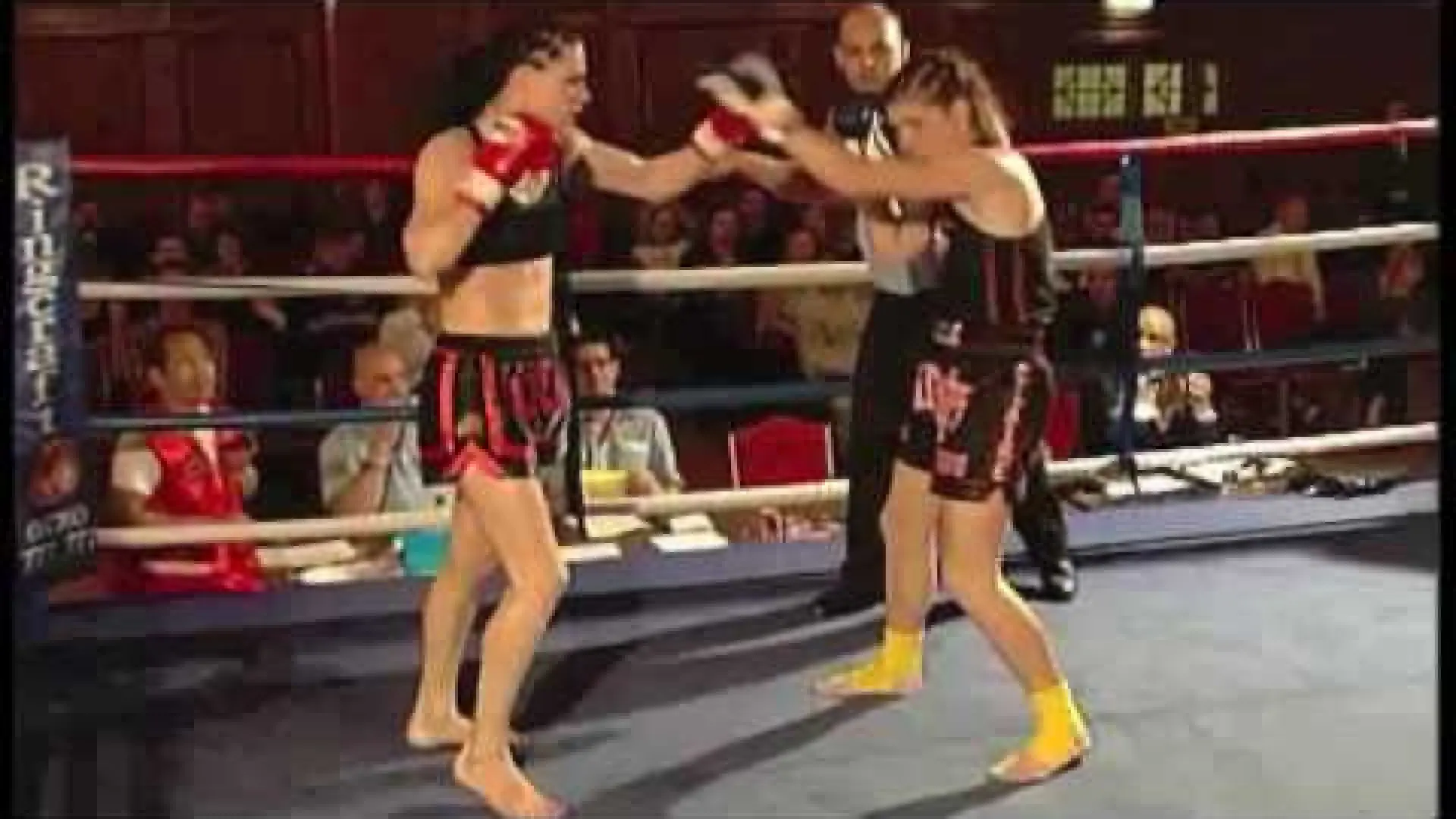 Amanda Kelly vs Claire Haigh (Fight Video)