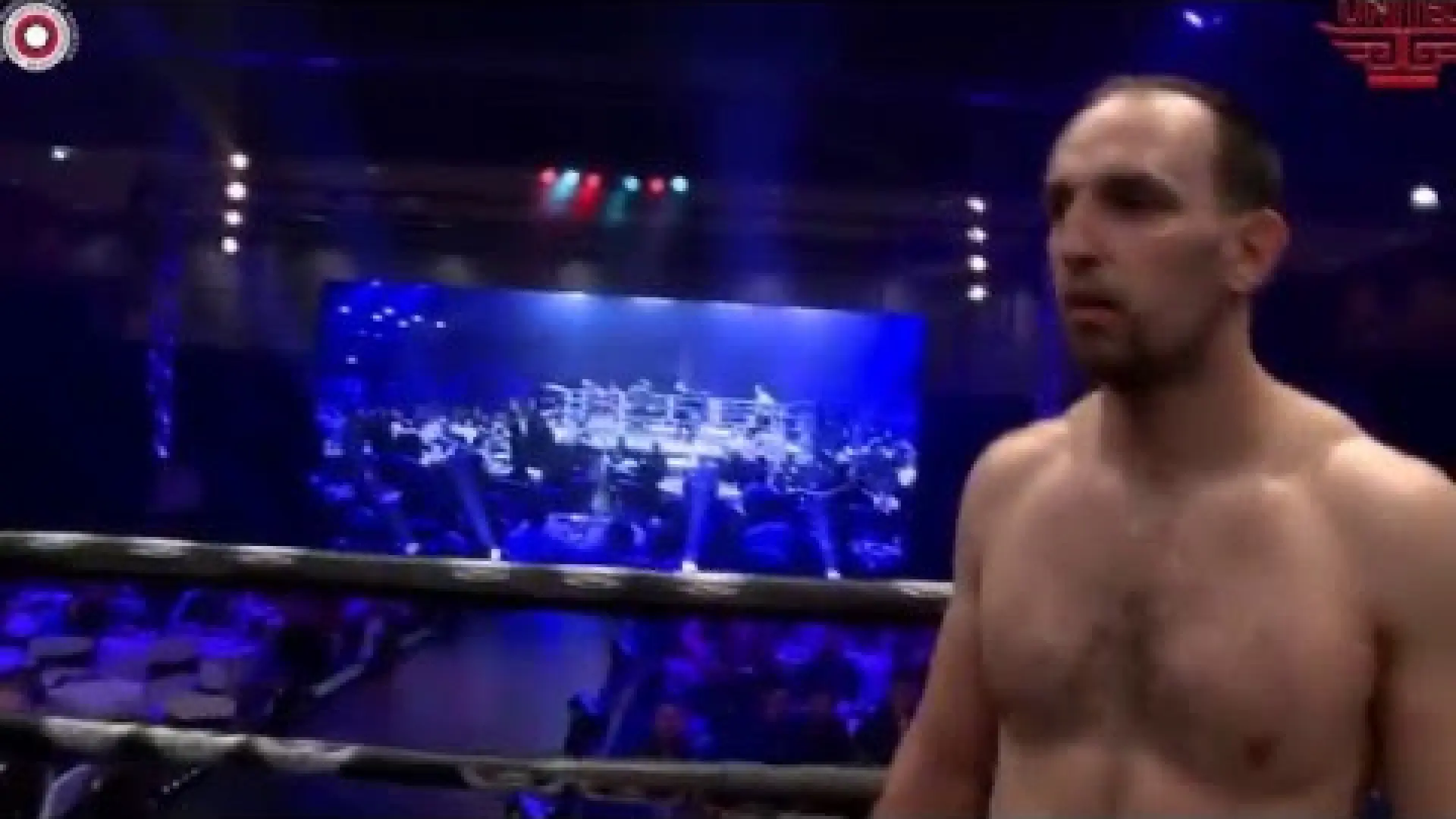 Ismael Londt vs Michal Janacek (Fight Video)