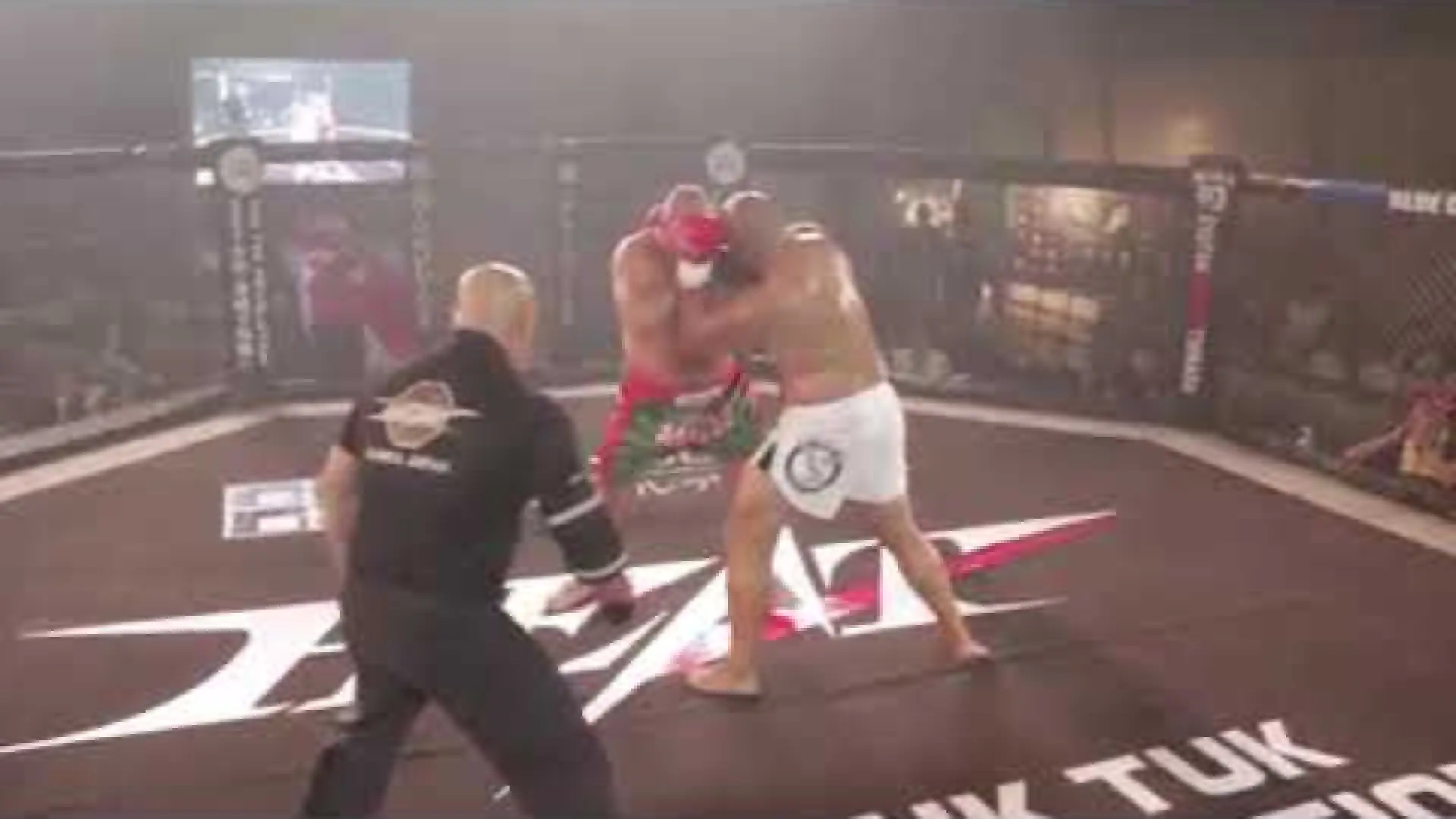Mighty Mo vs Jairo Kusunoki (Fight Video)