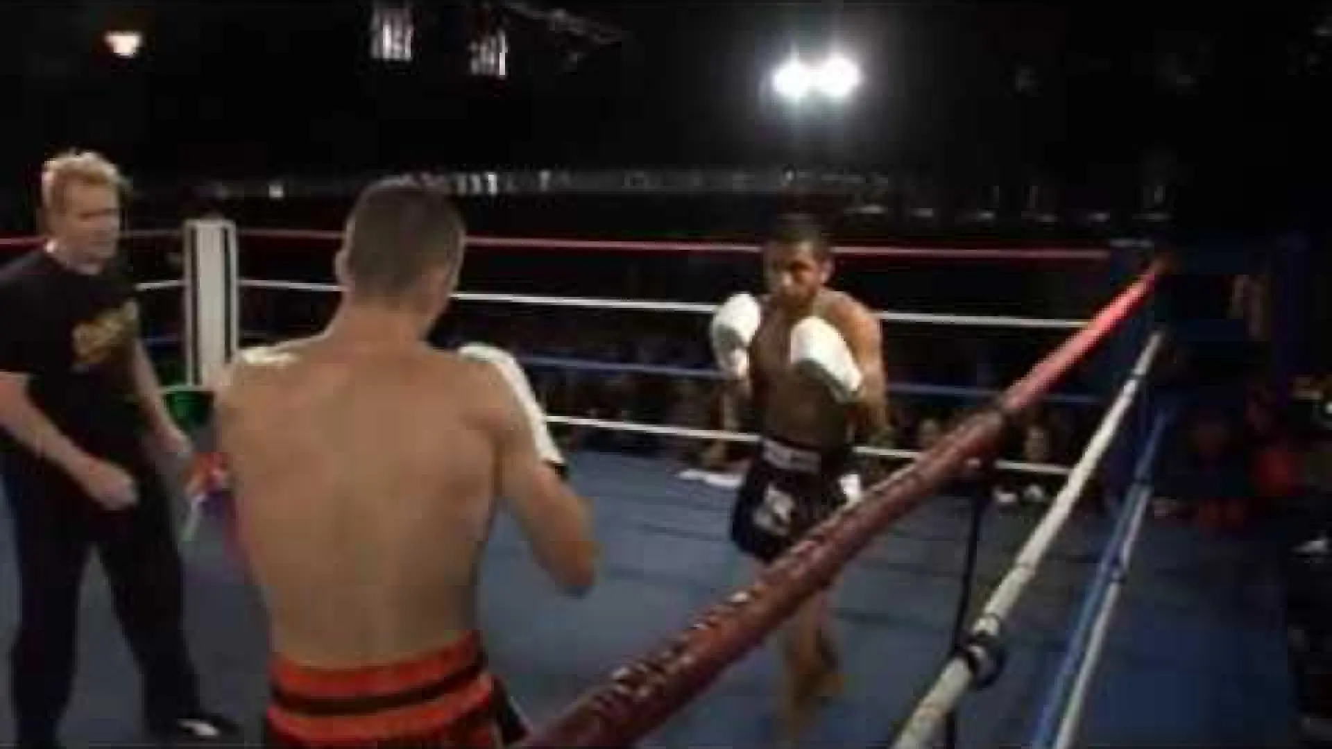 Mitchell Fox vs Faisal Sahib (Fight Video)