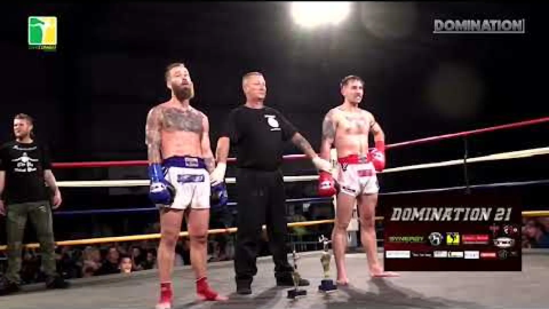 Roy Wills vs Barrie Oliver (Fight Video)