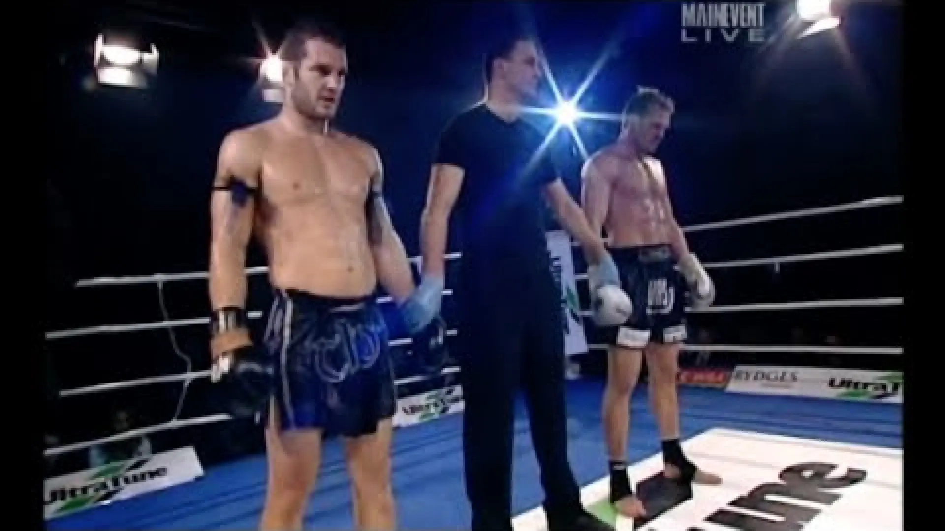 Nathan Corbett vs Thor Hoopman (Fight Video)