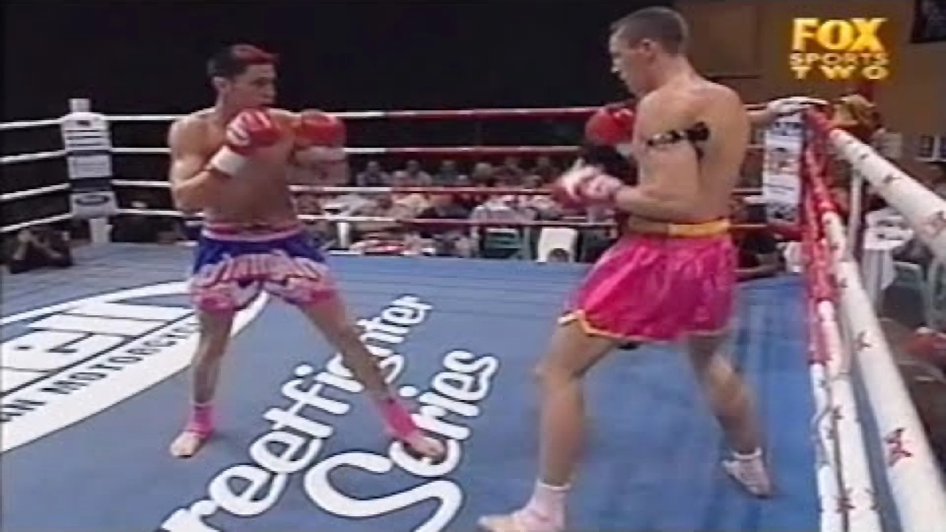 Bruce Macfie vs Soren Mongkongtong (Fight Video)