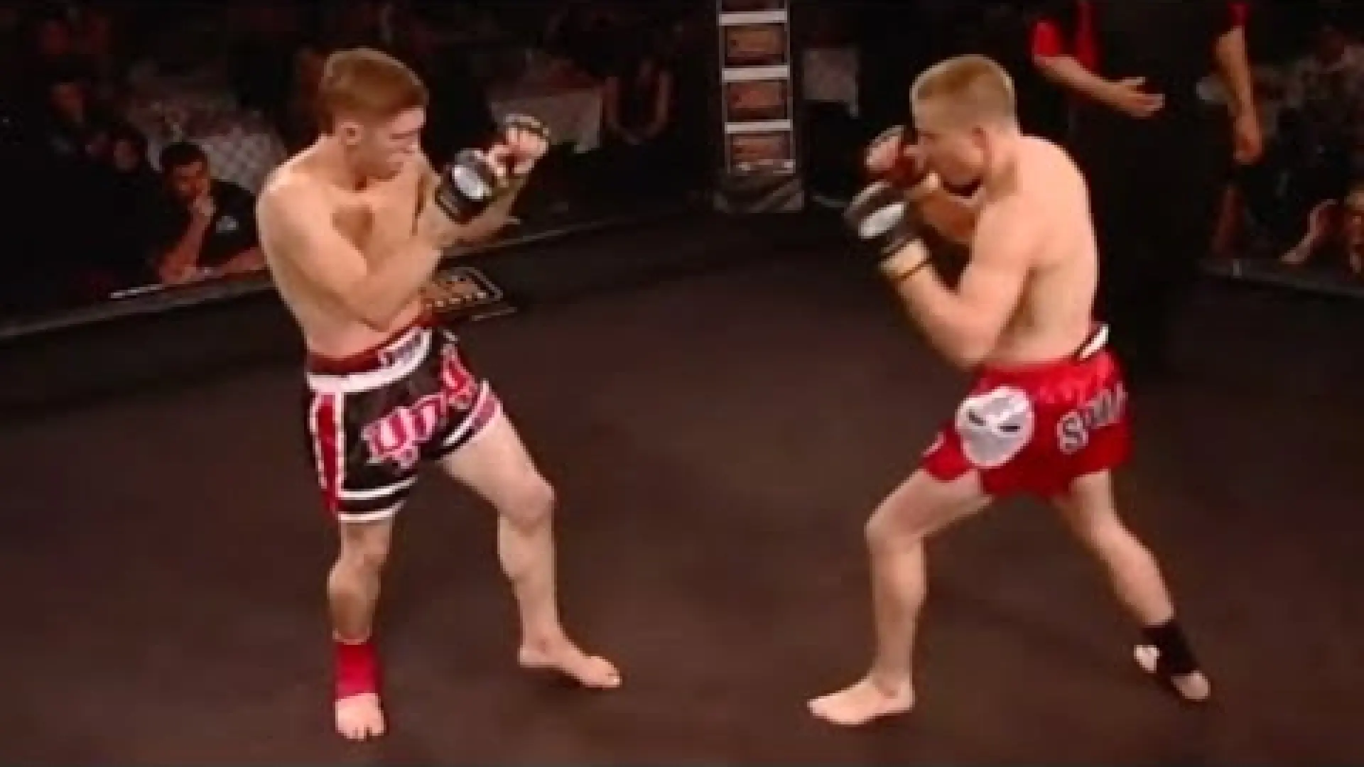 Flip Street vs Chris Wells (Fight Video)
