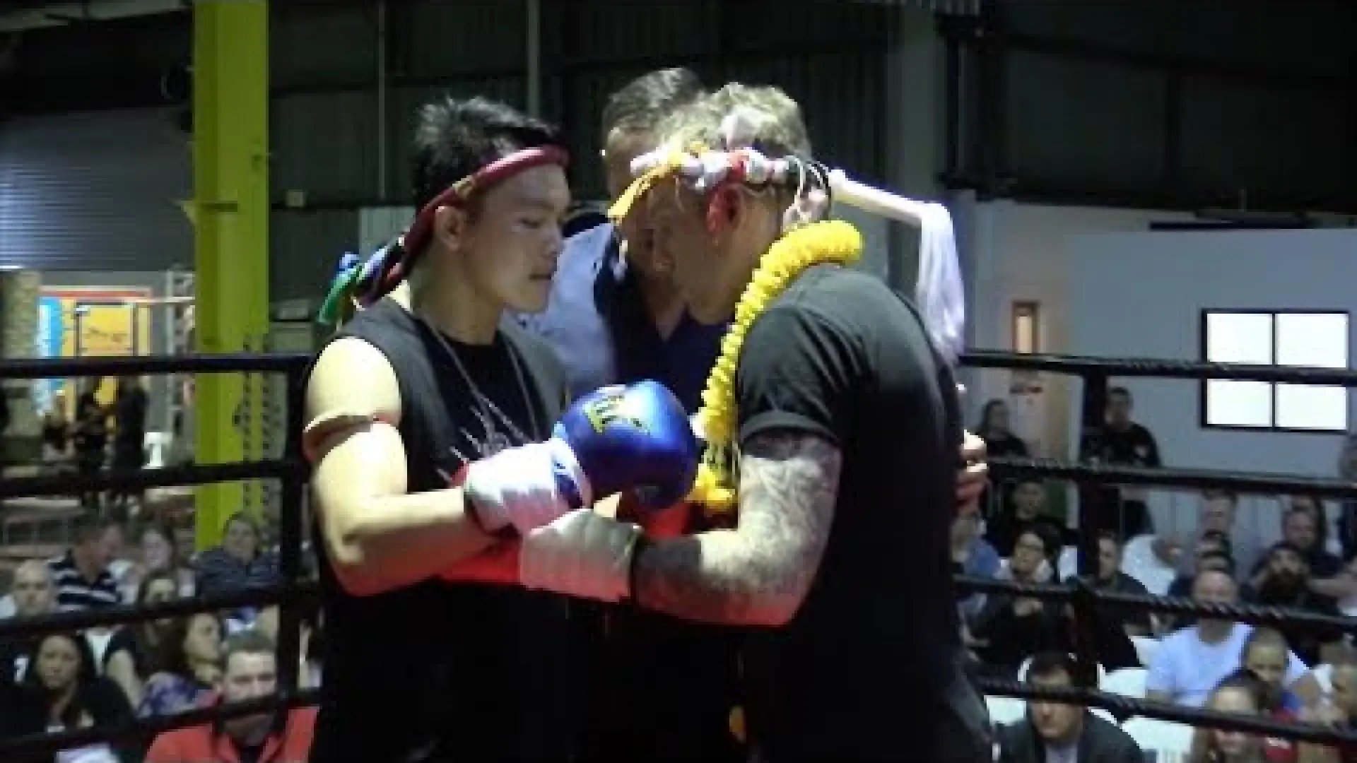 Elliot Compton vs Tum Mardsua (Fight Video)