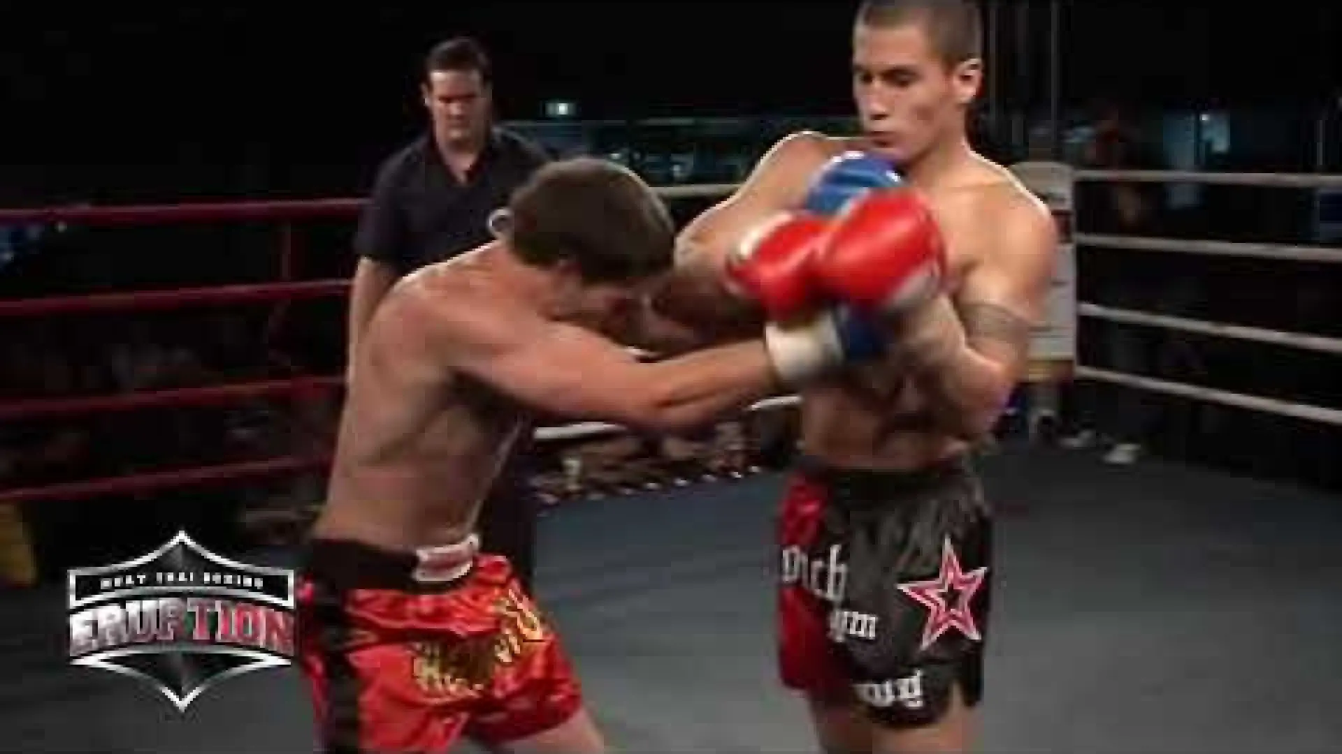 Ezra Nylon vs Tom Davis (Fight Video)