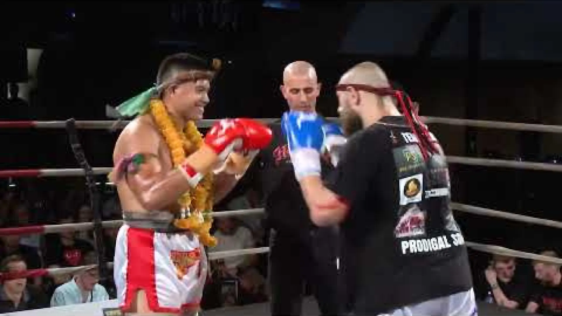 Paul Tolios vs Gun Banlusin (Fight Video)