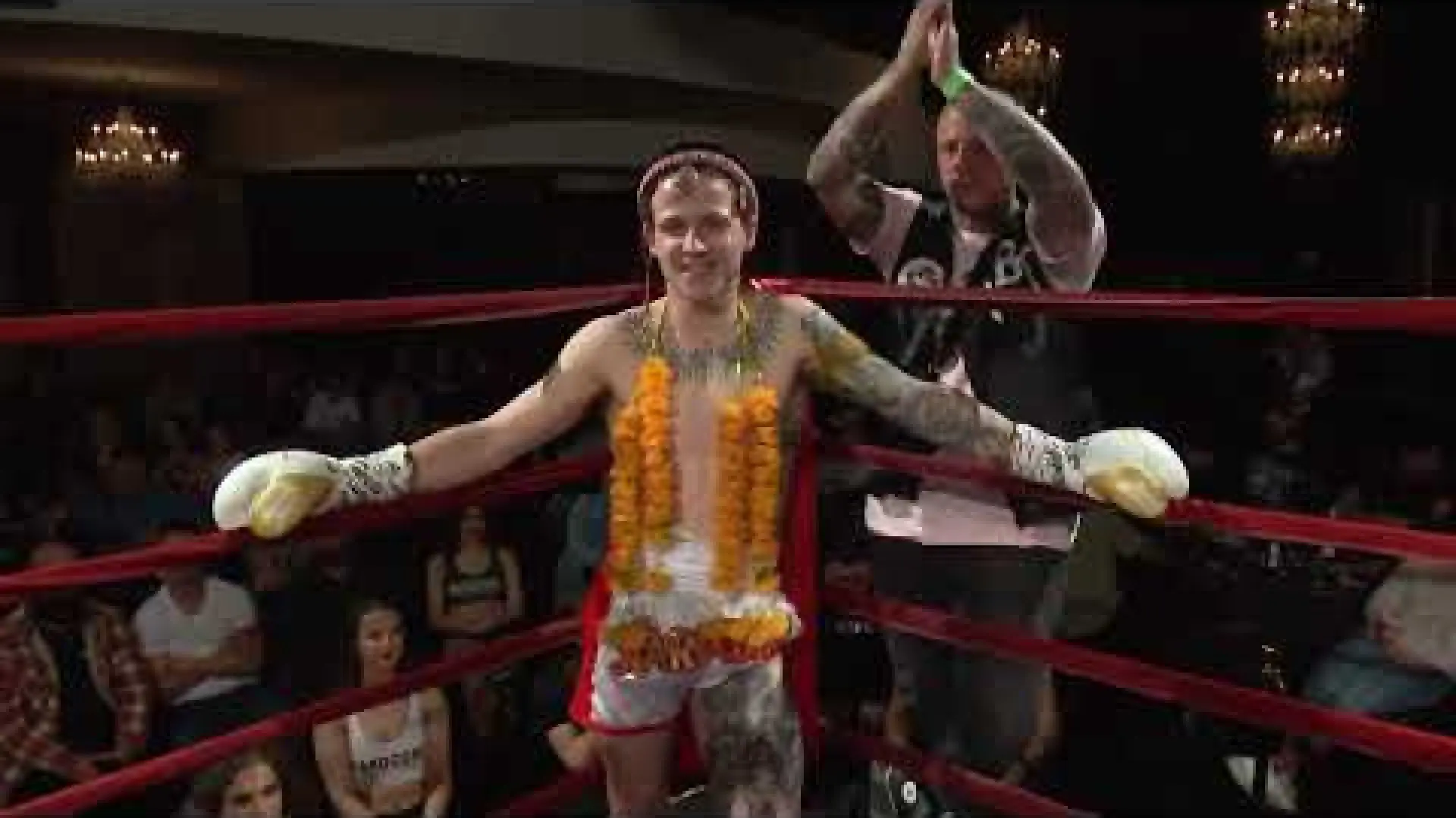 Cian Lougheed vs Isaac Tomlinson (Fight Video)
