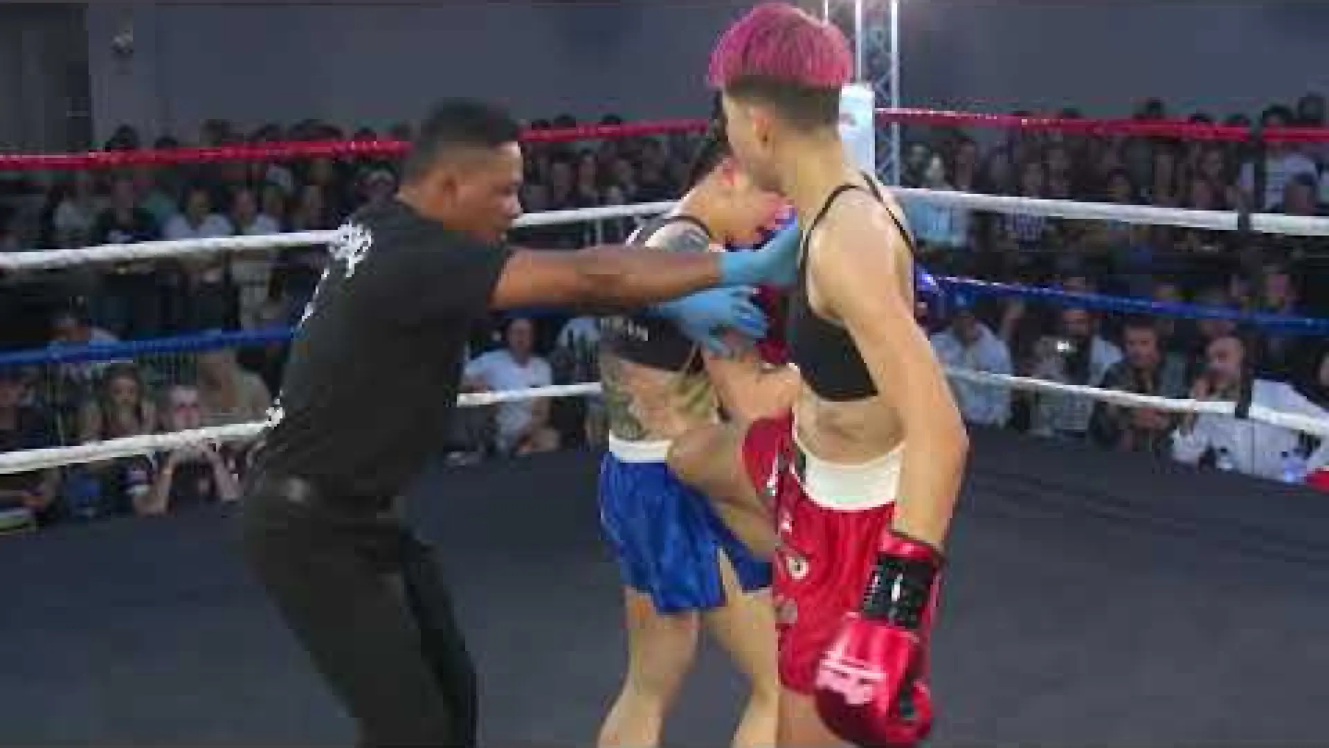 Yun Zia Lim vs Sze Sze Rowlinson (Fight Video)