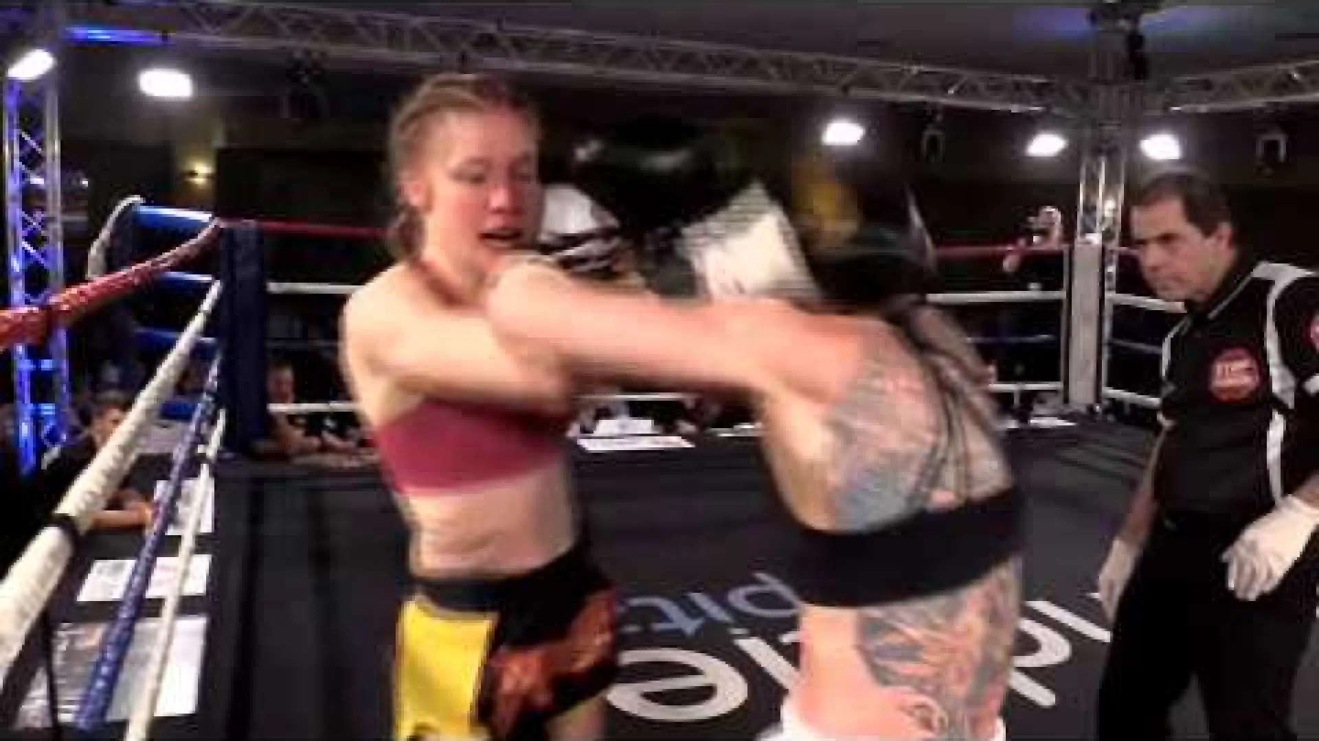 Selena Small vs Georgia Verry (Fight Video)
