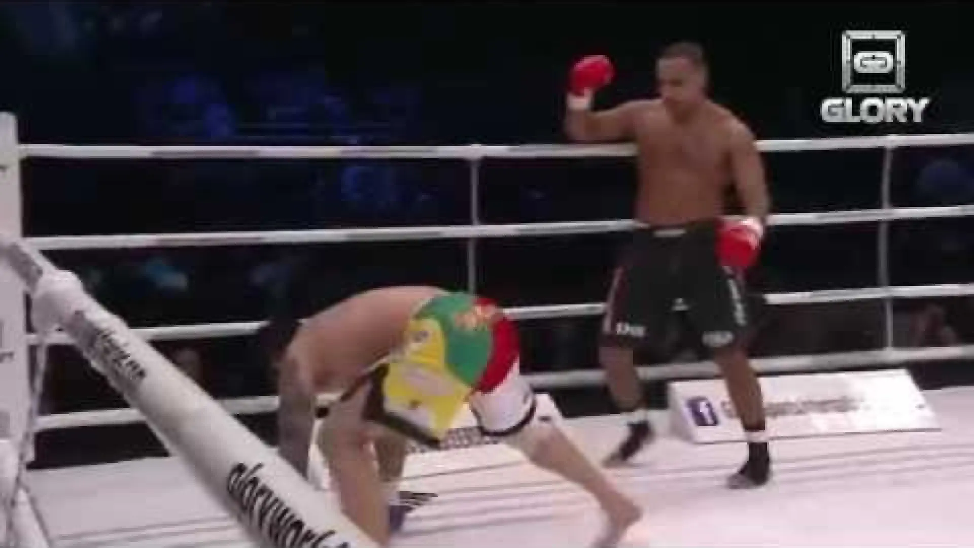 Mourad Bouzidi vs Fabiano Cyclone (Fight Video)