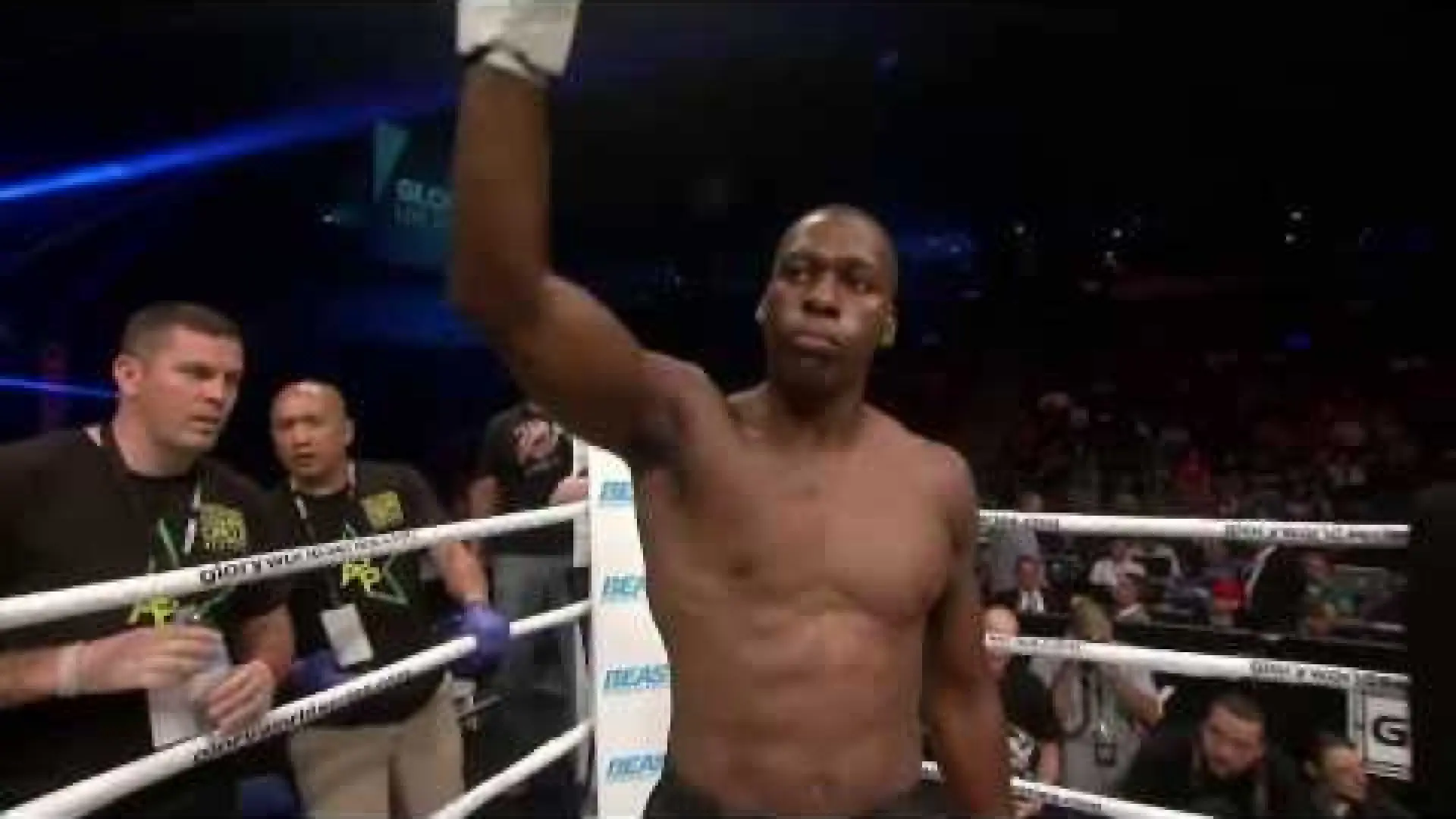Wayne Barrett vs Robby Plotkin (Fight Video)