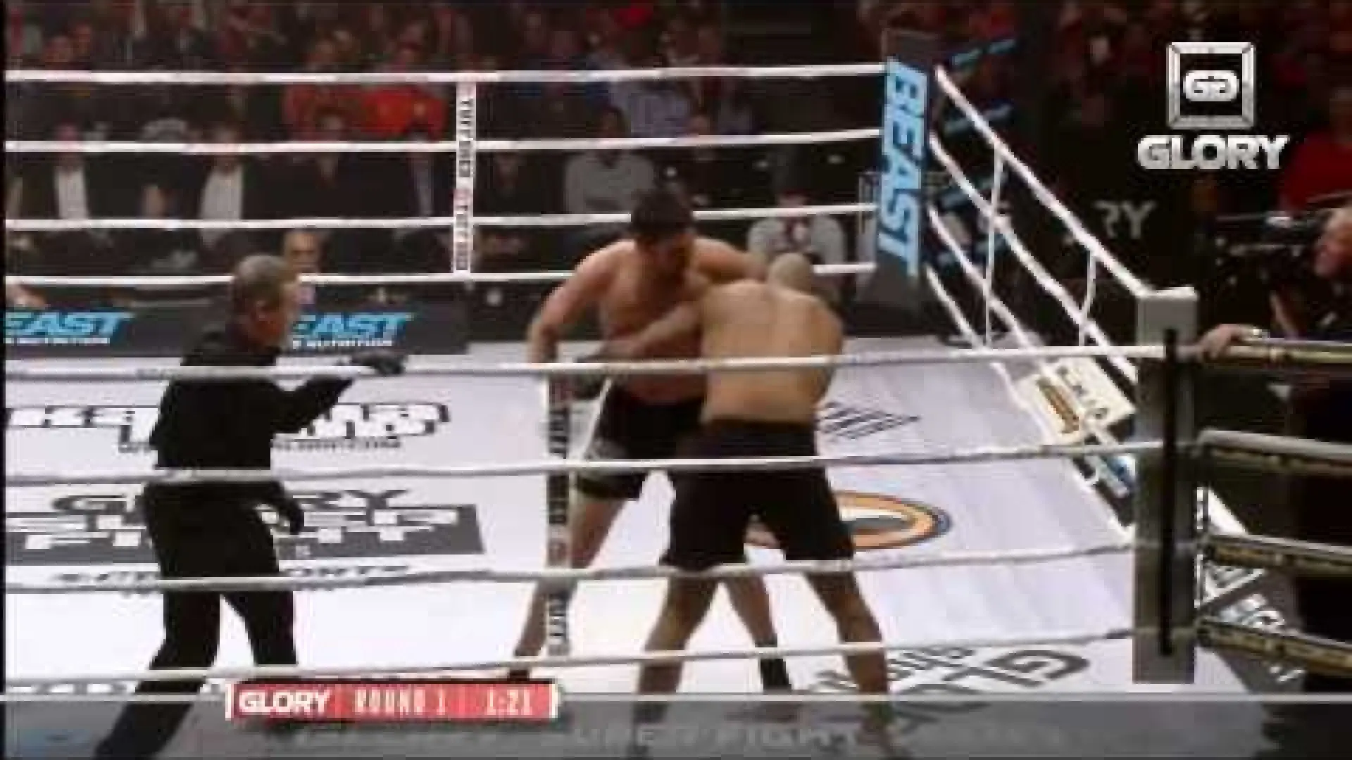 Xavier Vigney vs Everett Sims (Fight Video)