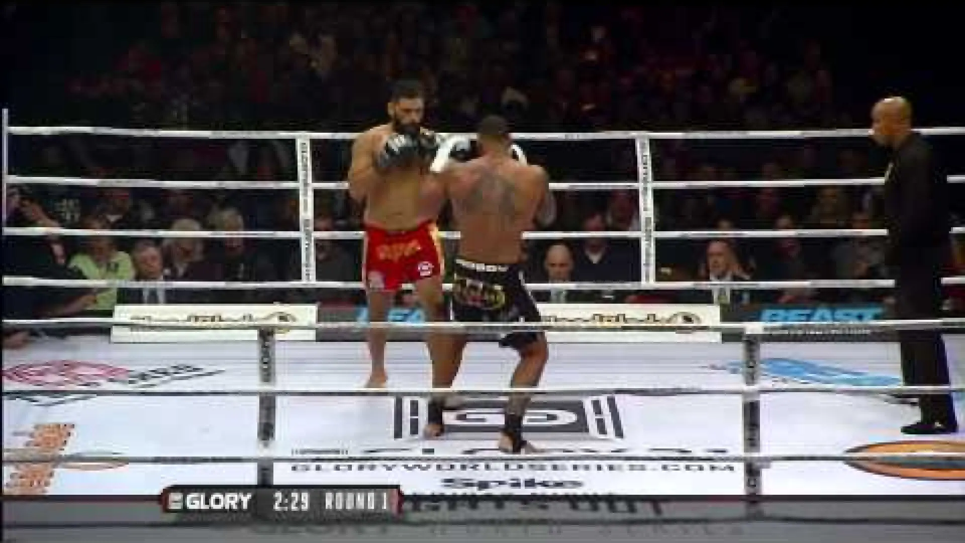 Chi Lewis Parry vs Demoreo Dennis (Fight Video)