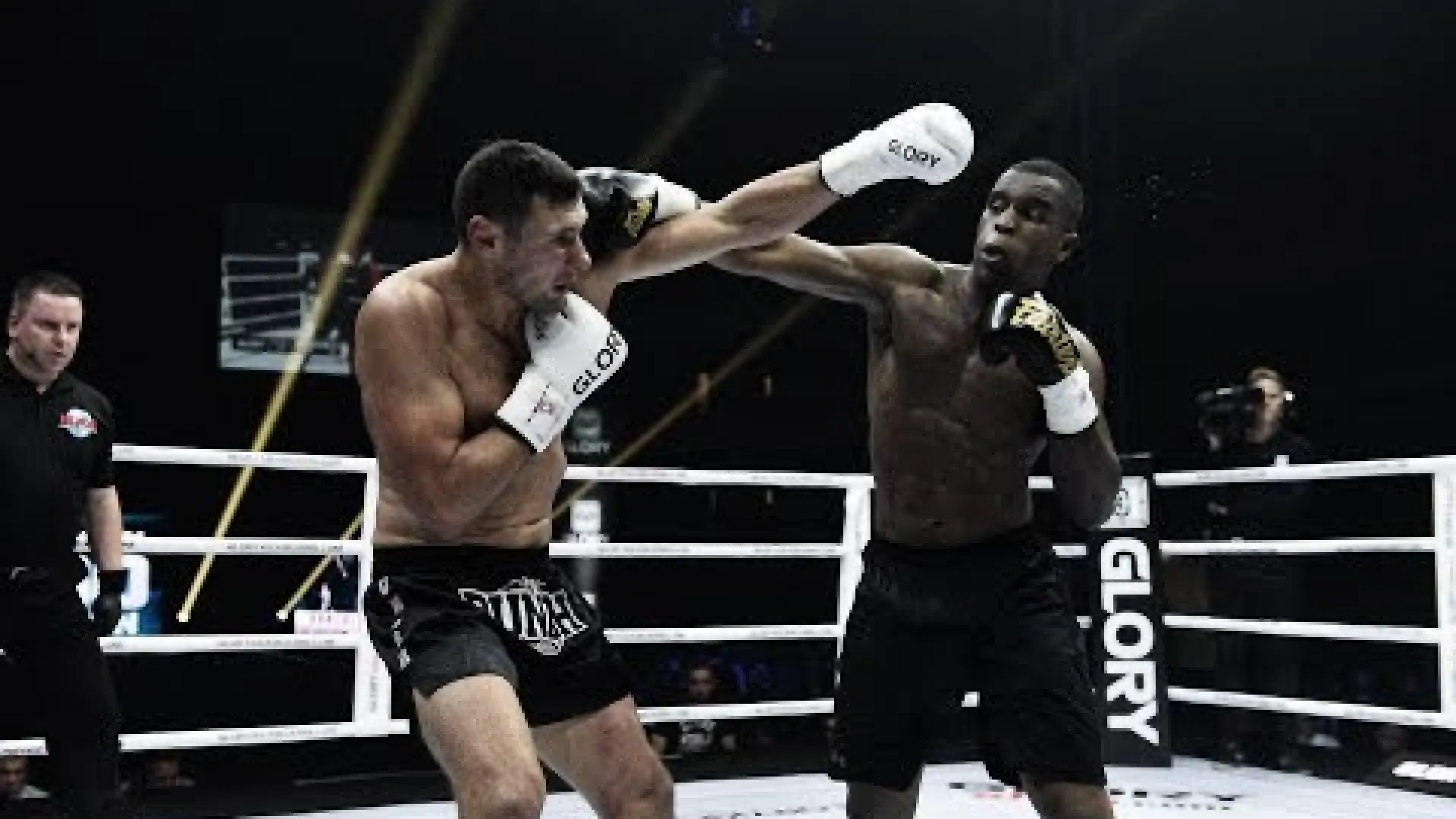 Donegi Abena vs Stéphane Susperregui (Fight Video)