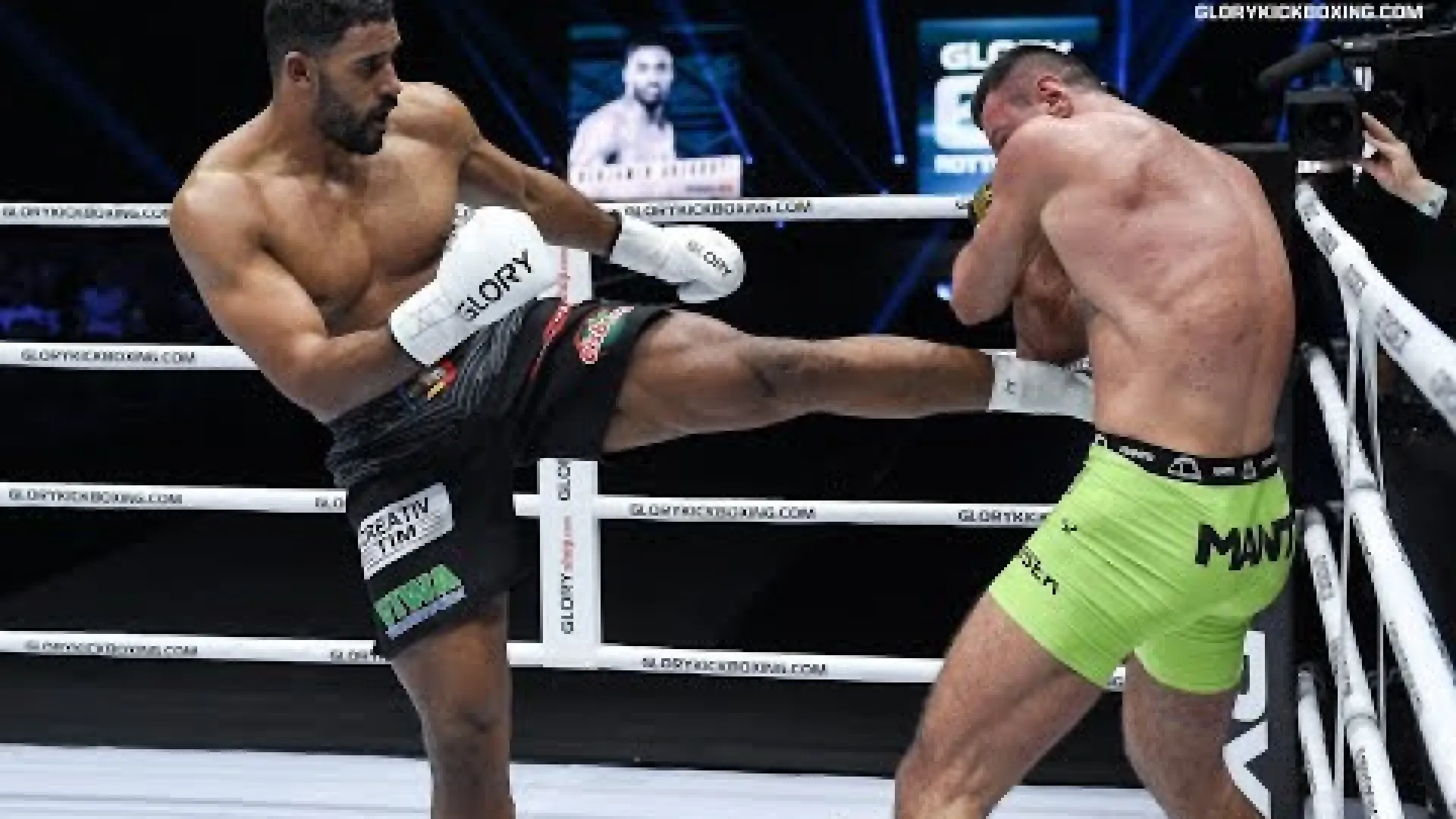 Benjamin Adegbuyi vs Arkadiusz Wrzosek (Fight Video)