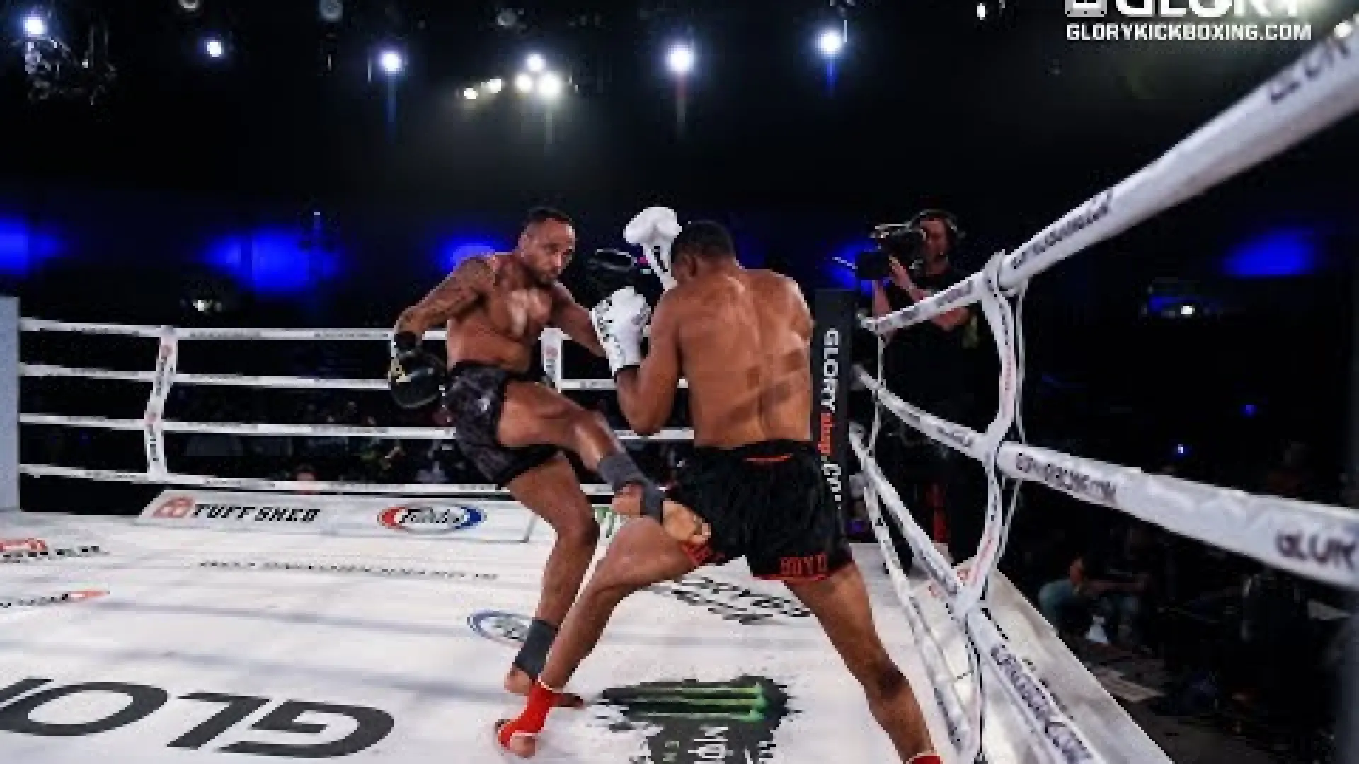 Troy Jones vs Omari Boyd (Fight Video)