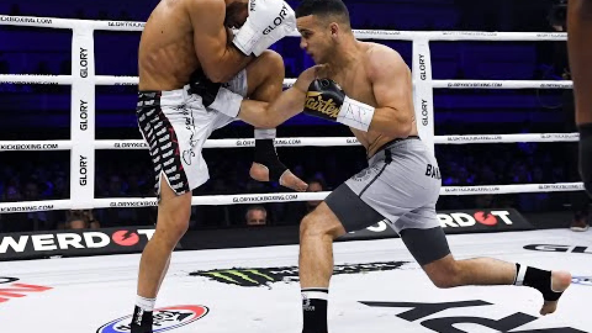 Zakaria Zouggary vs Abdellah Ezbiri (Fight Video)