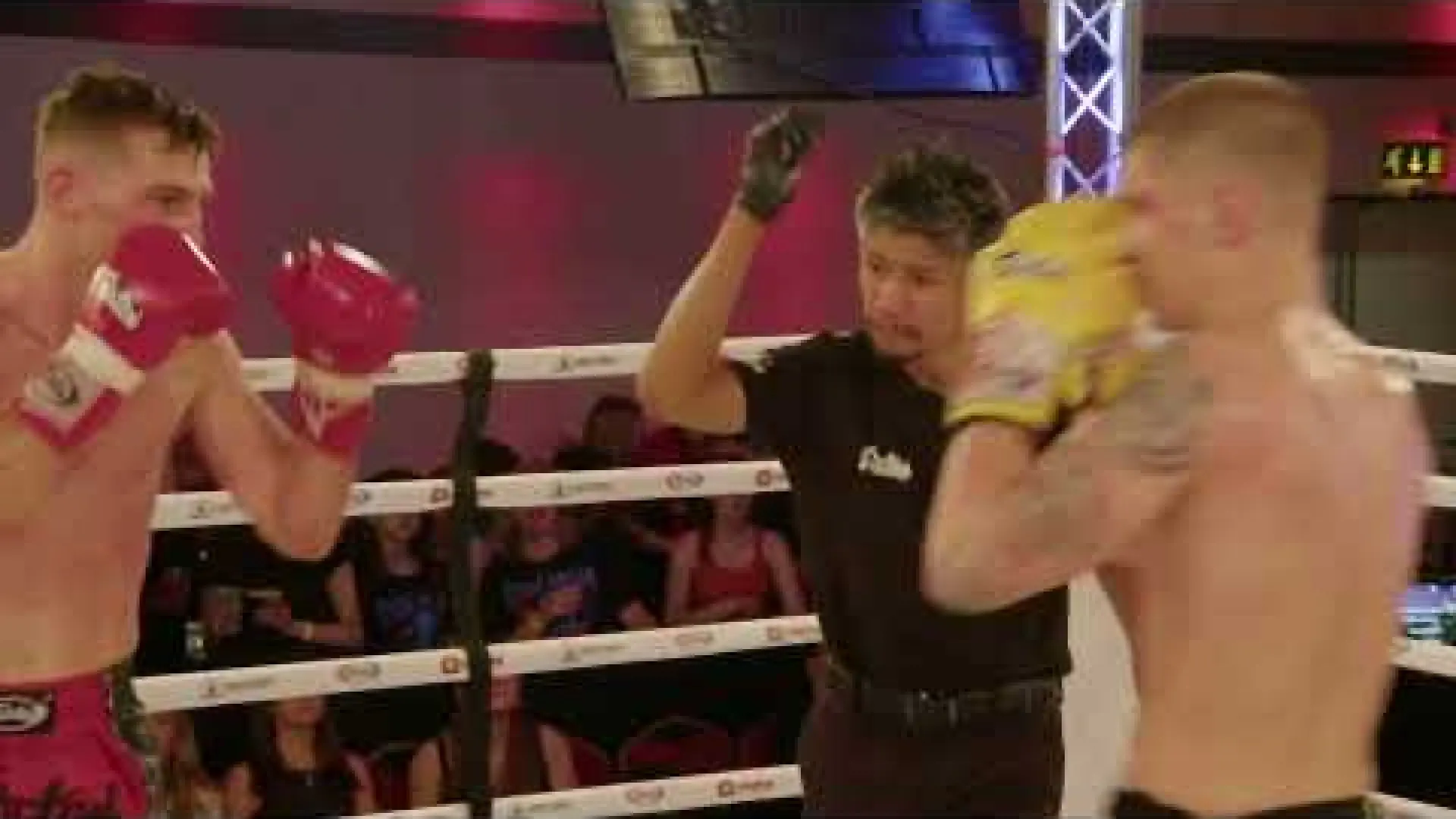 Liam Cunningham vs David Sinclair (Fight Video)