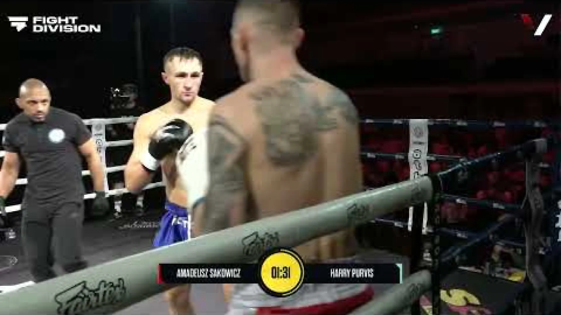 Amadeusz Sakowicz vs Harry Purvis (Fight Video)