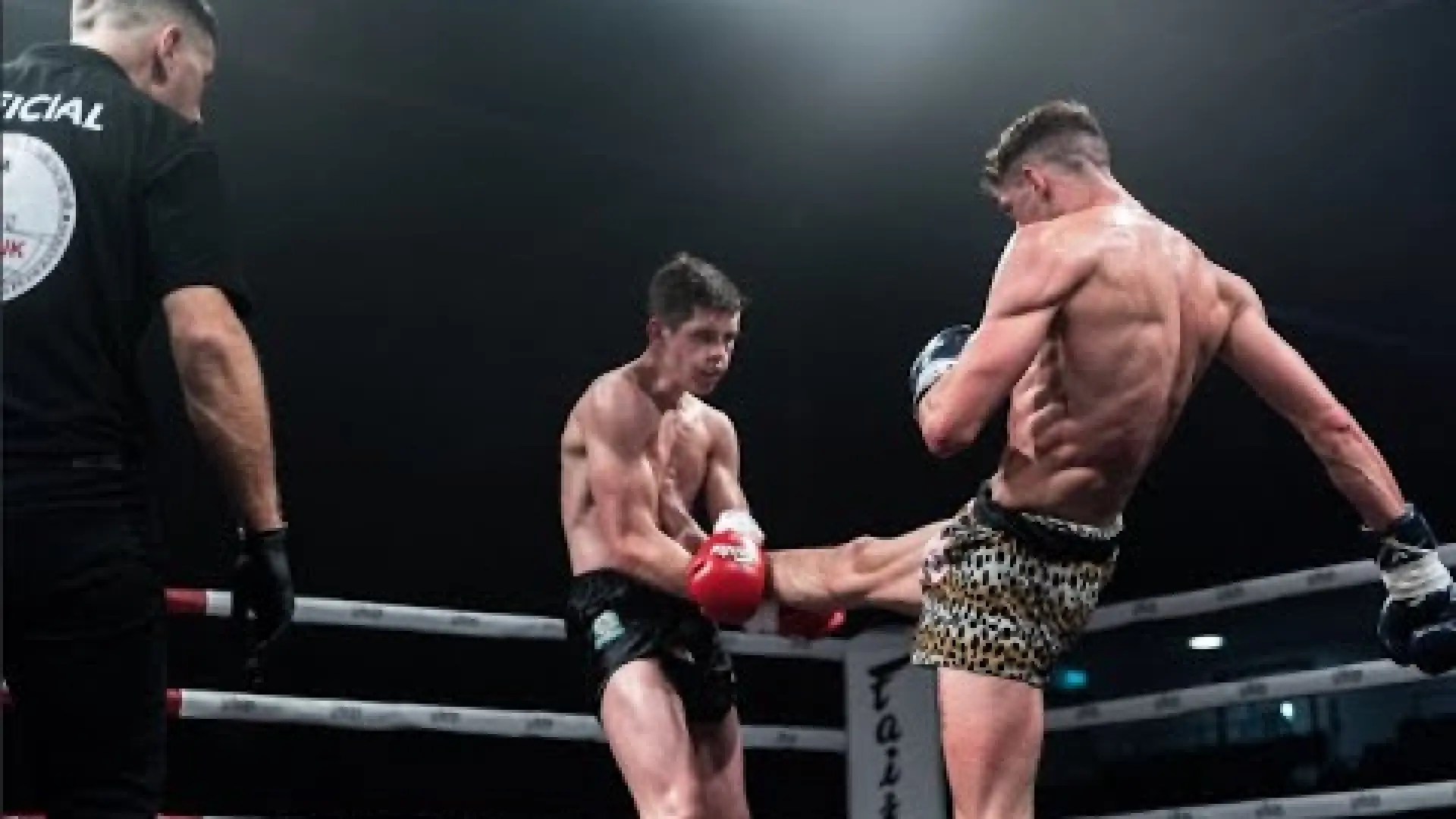 Dean Logan vs Oisin Byrne (Fight Video)