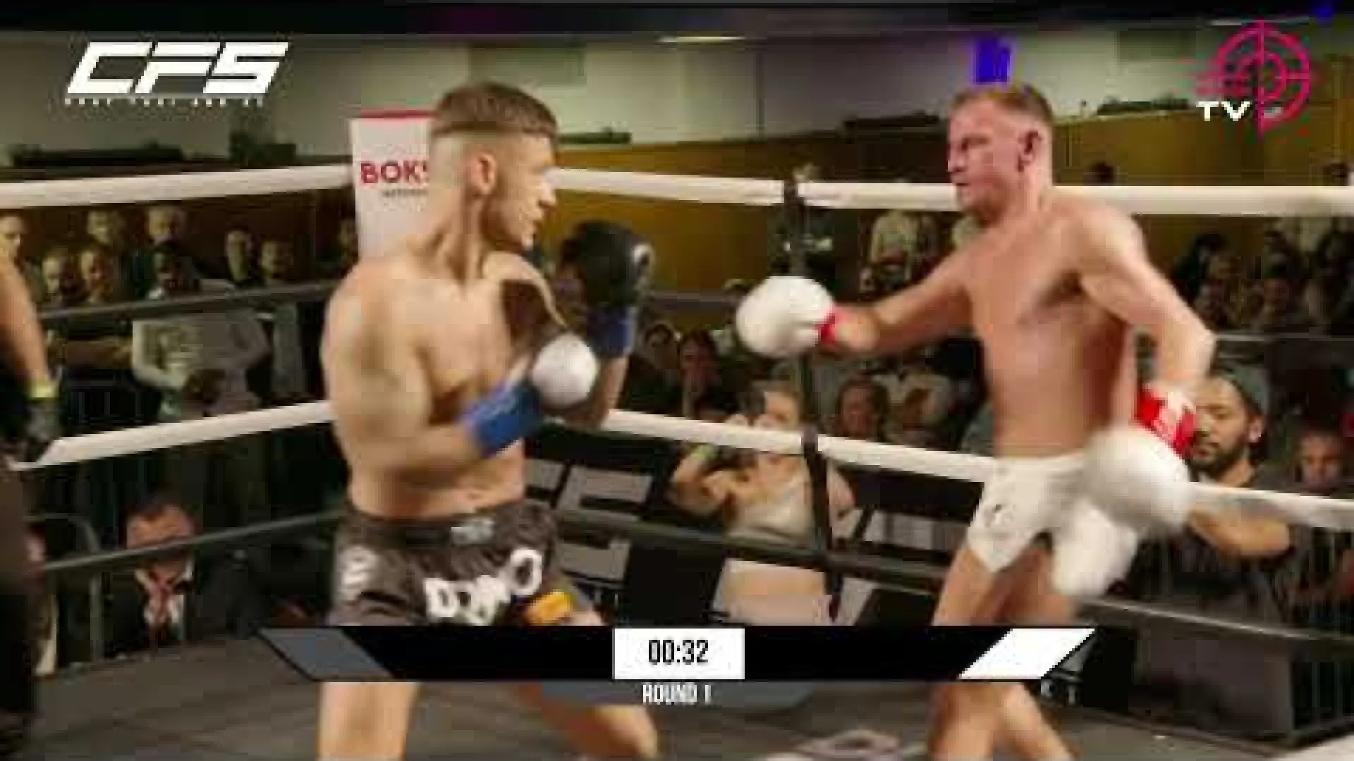 Tom Kirk vs Andy Turland (Fight Video)