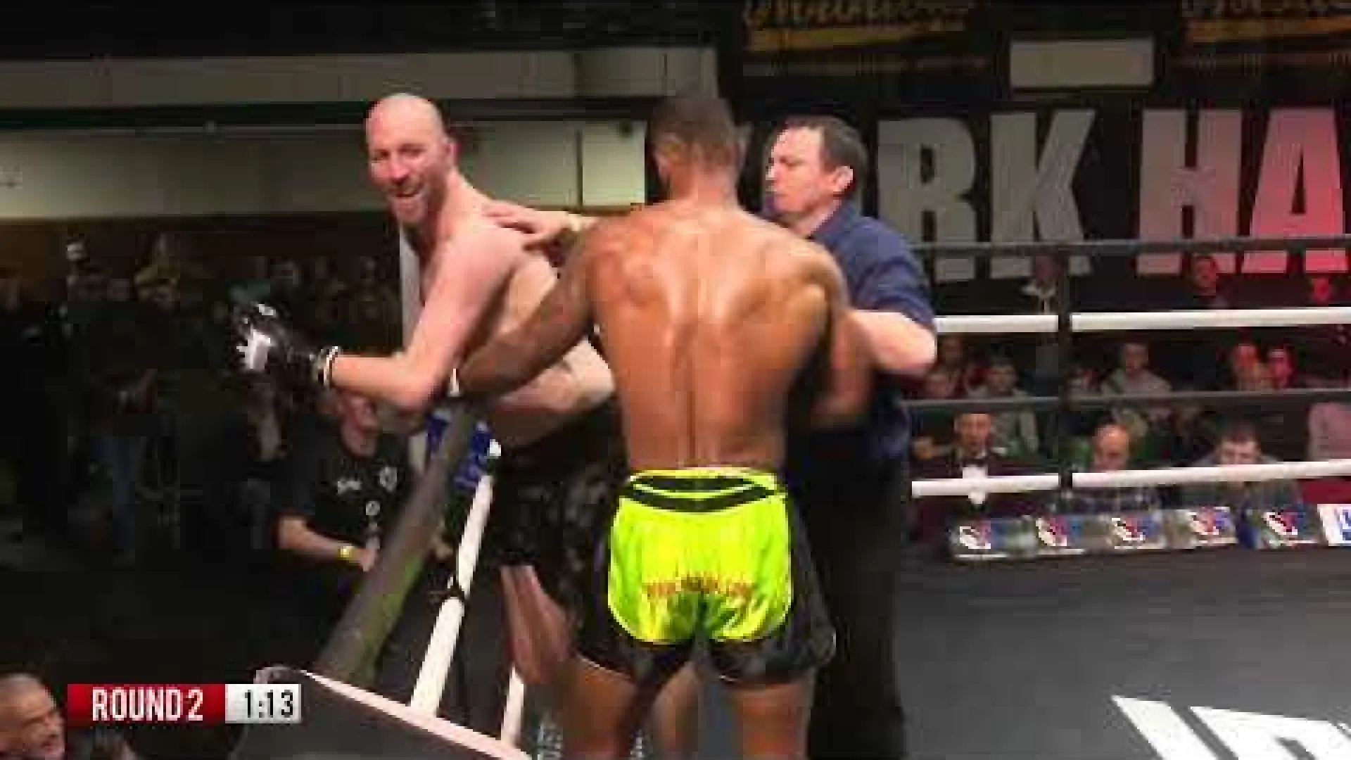 Reon Wong vs Kevin Ward (Fight Video)