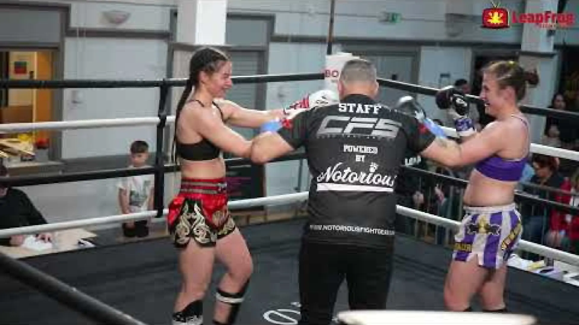 Nicole Van Oosterom vs Bethan Leyland (Fight Video)