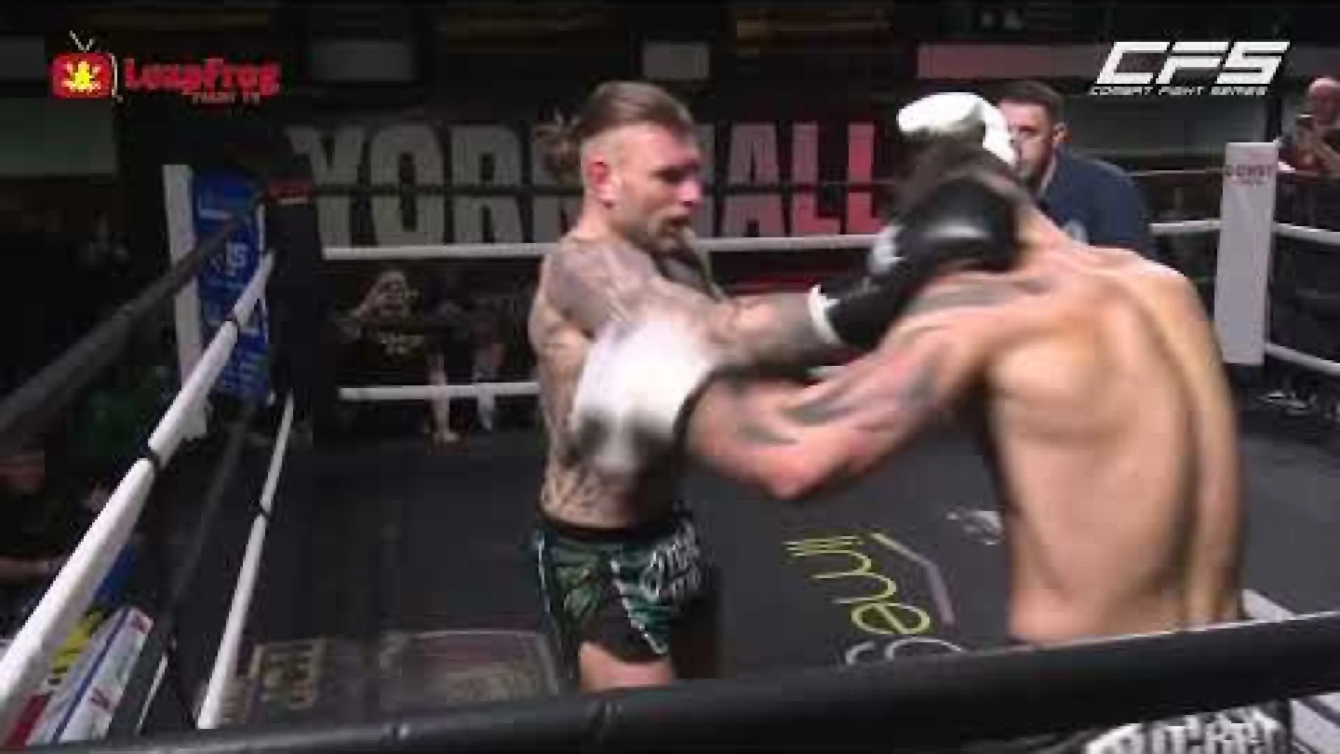 Sam Wells vs Andy Manzolo (Fight Video)