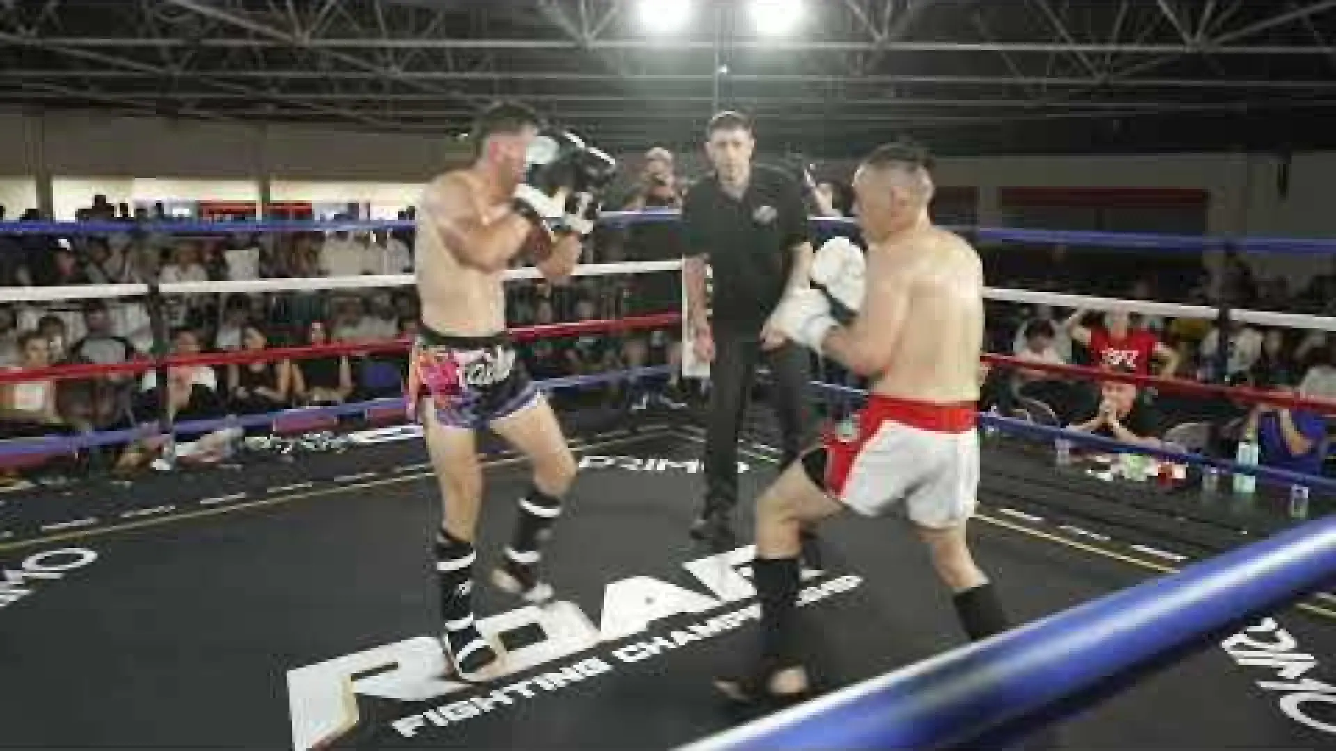 Ralph Hall vs Darren Ngan (Fight Video)
