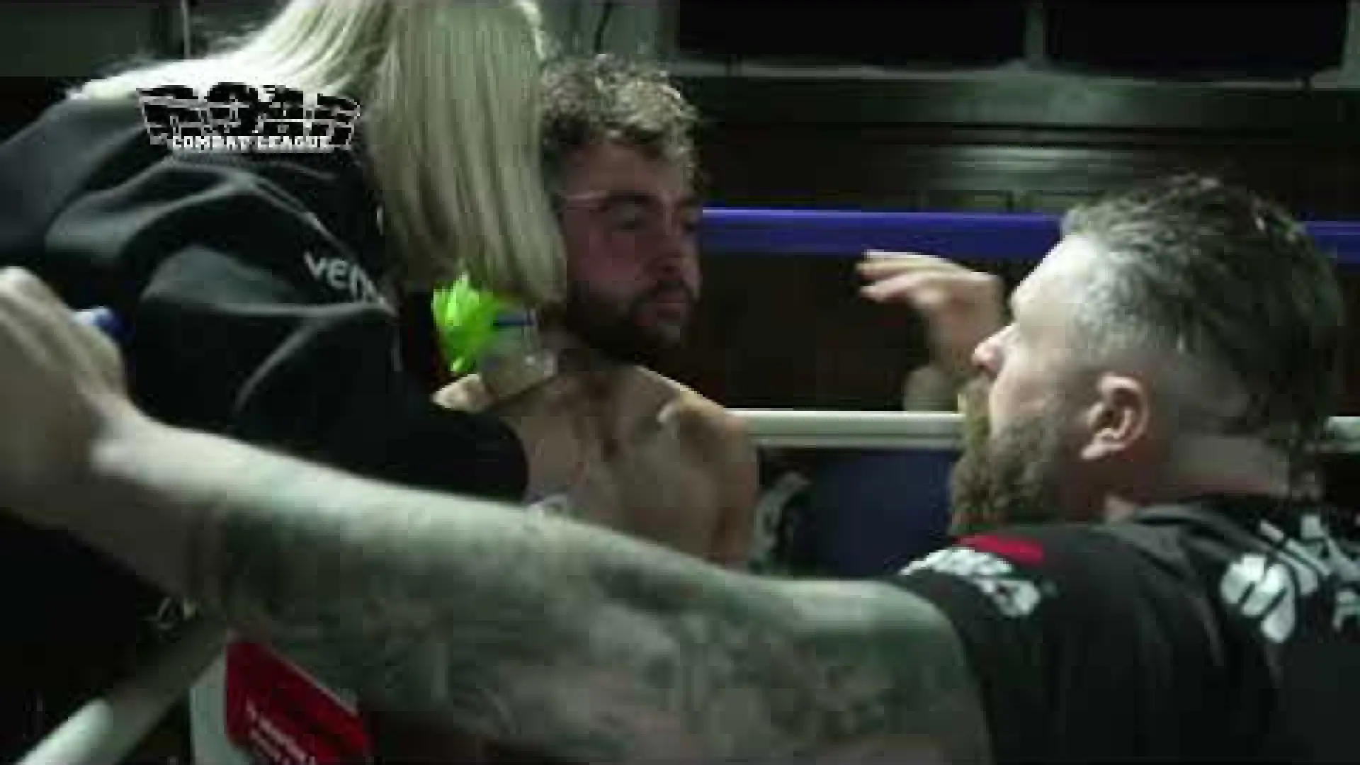 Ian Groves vs Dan Tompkins (Fight Video)