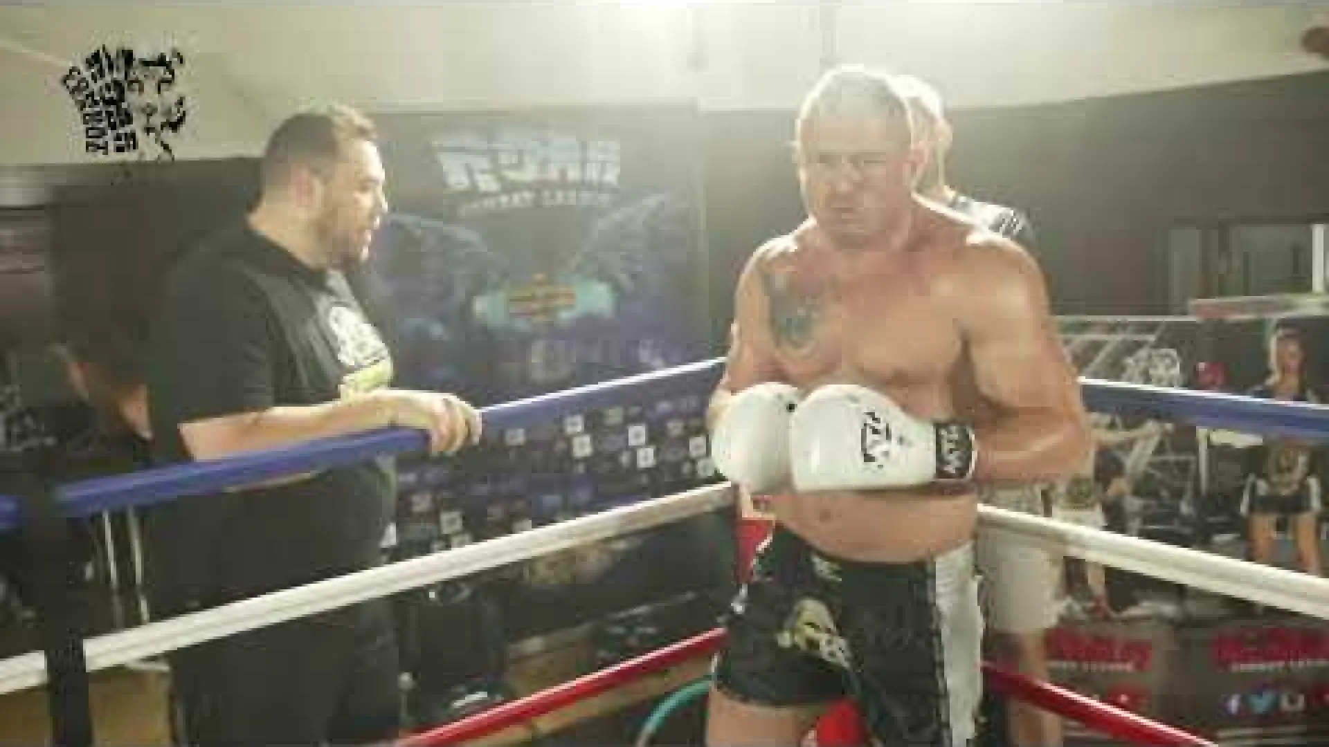 Simeon Powell vs Tom Watson (Fight Video)