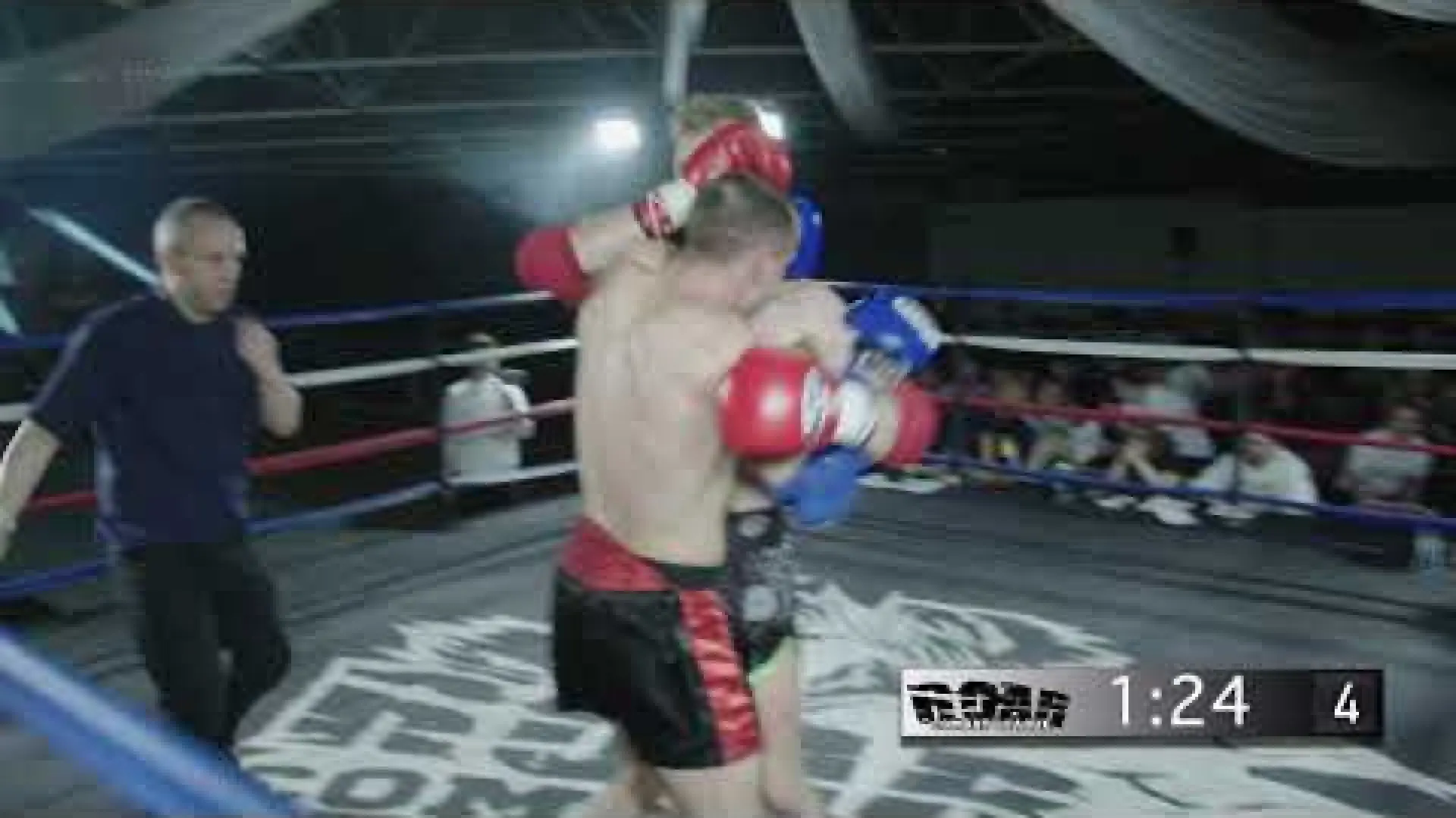 Przemek Fabrias vs Jamie Beardworth (Fight Video)