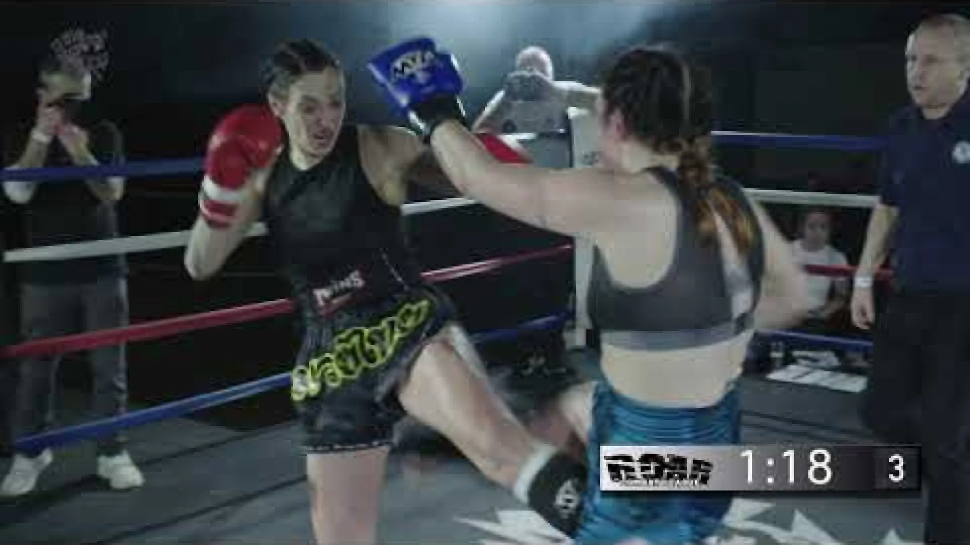 Leanne Fernandes vs Dee Jason (Fight Video)