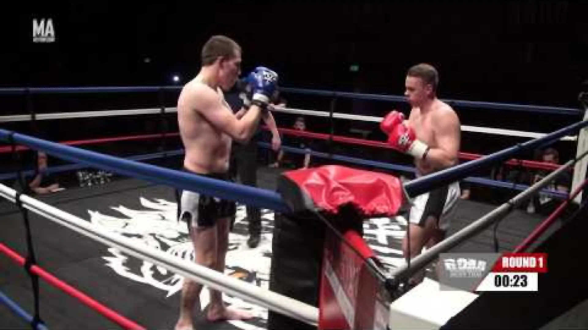 Karl Beck vs Kieran Smallcome (Fight Video)
