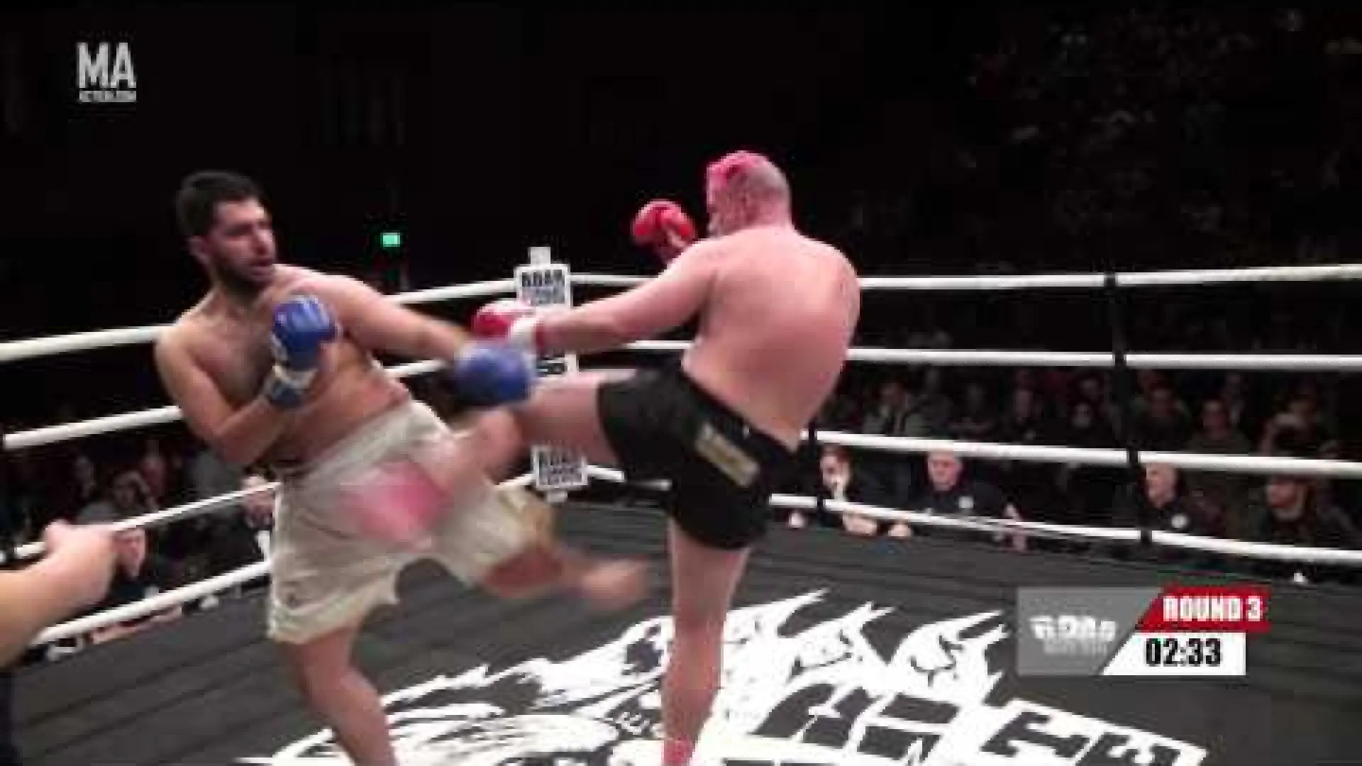 Lyndon Knowles vs Spiros Tsetsenekos (Fight Video)