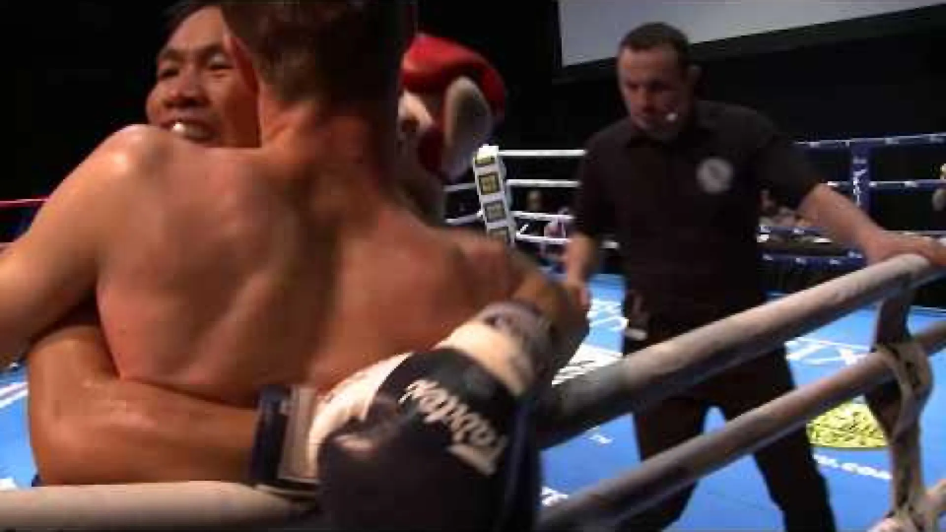 Super Kim vs Joe Himsworth (Fight Video)