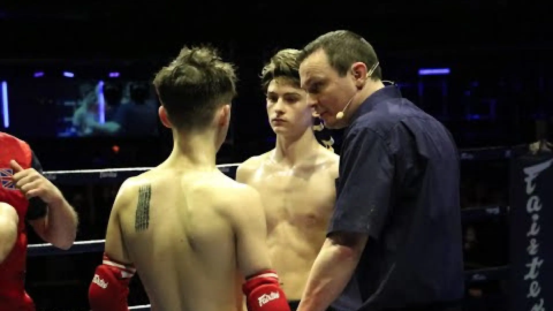 Evan Jays vs Tommy Green (Fight Video)