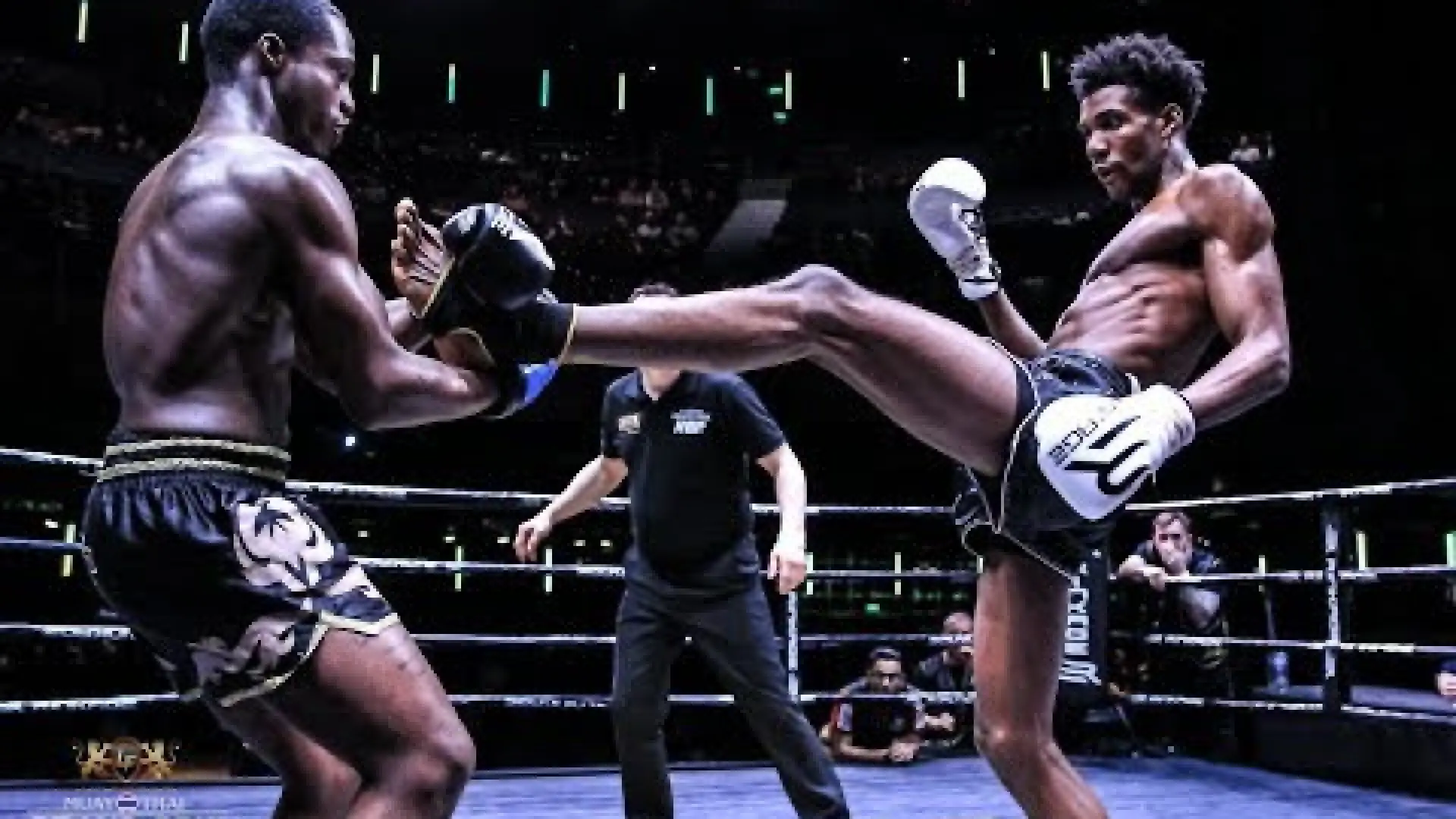 Isaac Adzebeye vs Lawerence Brown (Fight Video)