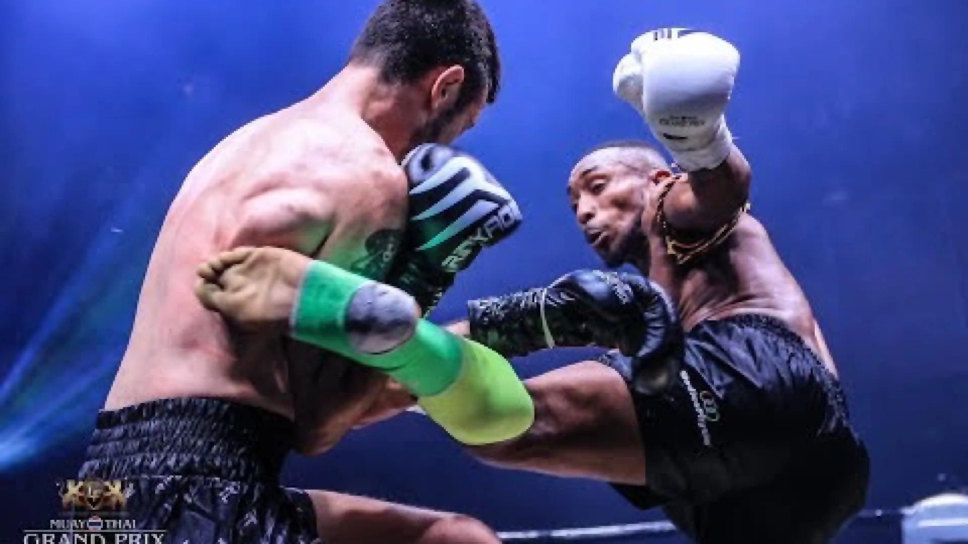 Aaron Ramos vs Phil Casper (Fight Video)