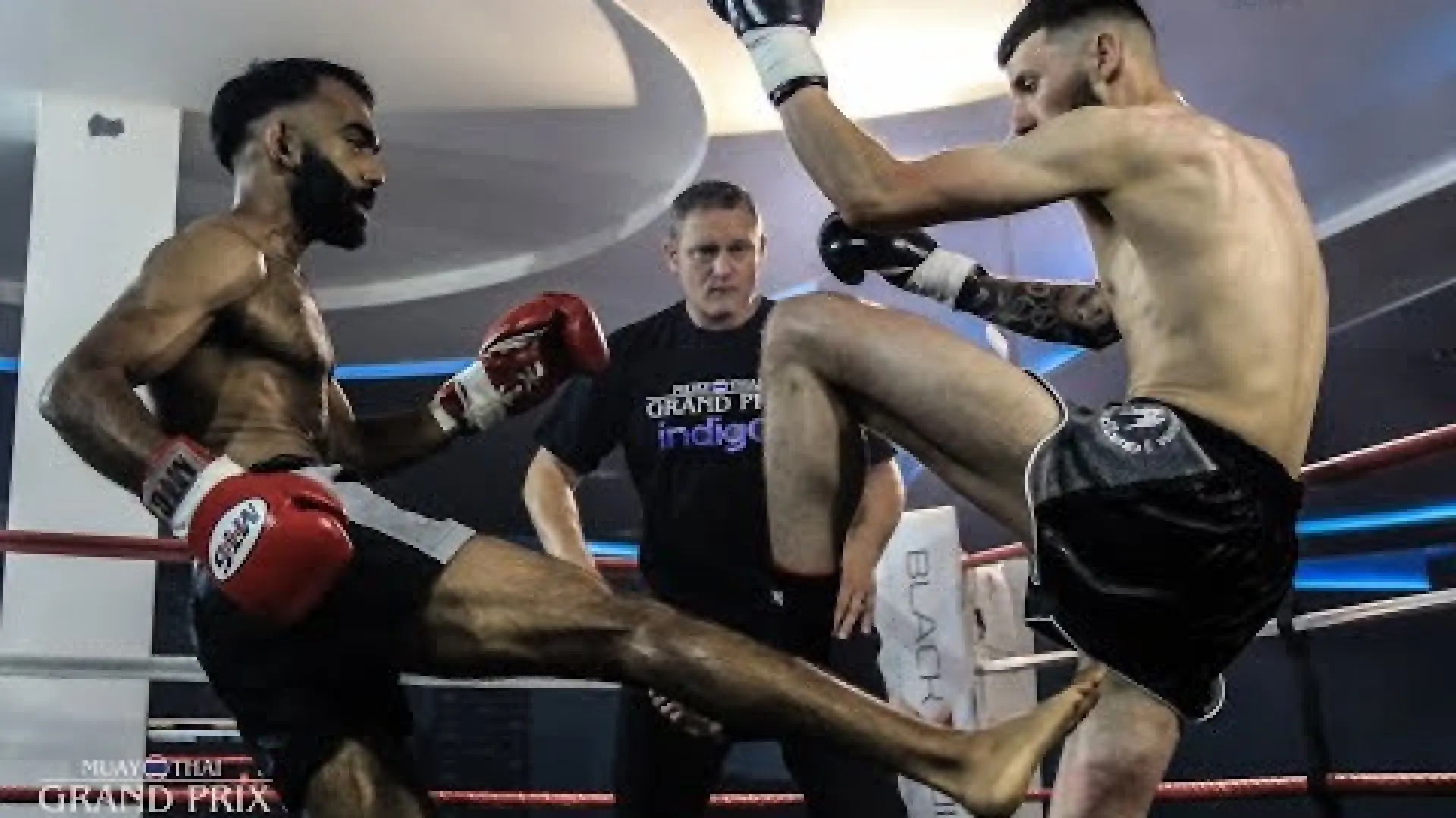 Ali Bhatti vs Mitch Oakes (Fight Video)