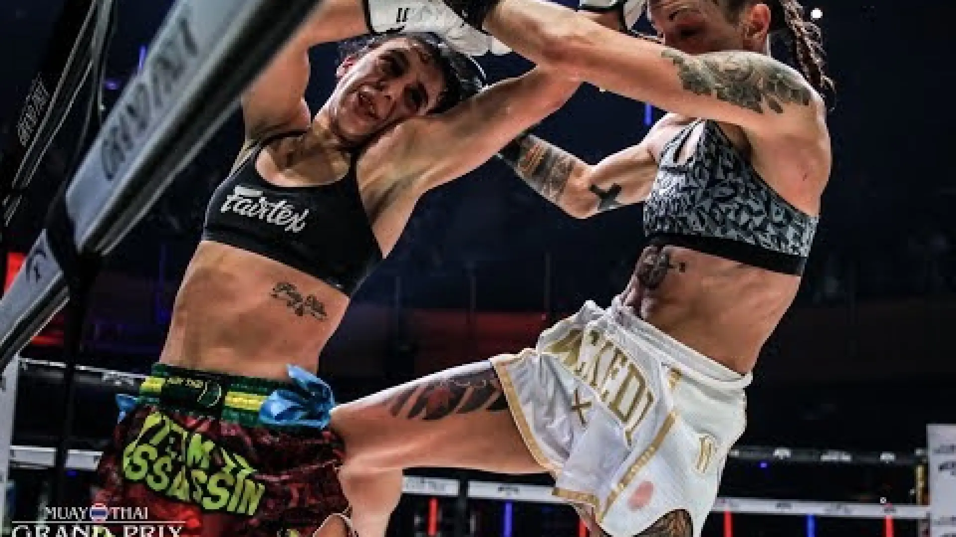 Iman Barlow vs Hannah Brady (Fight Video)