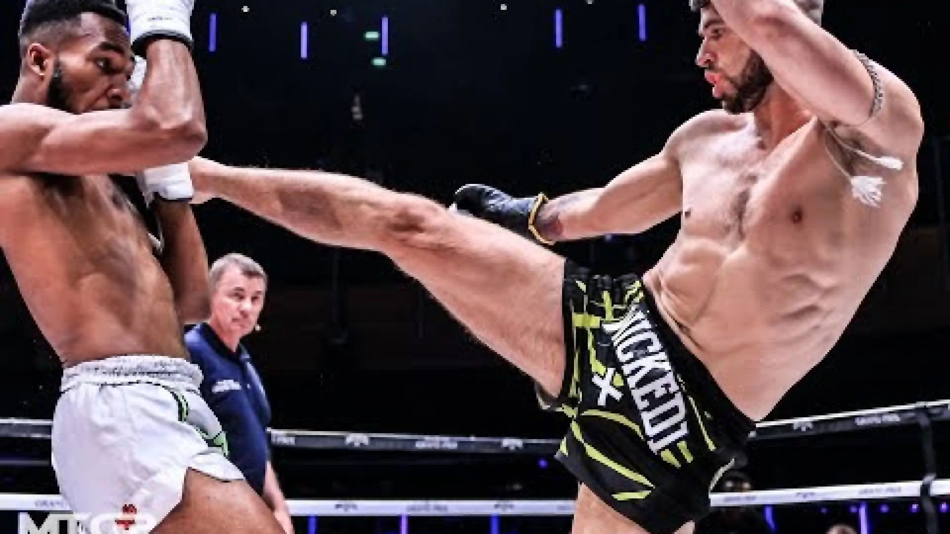 Fabio Barros vs Chris Melhuish (Fight Video)